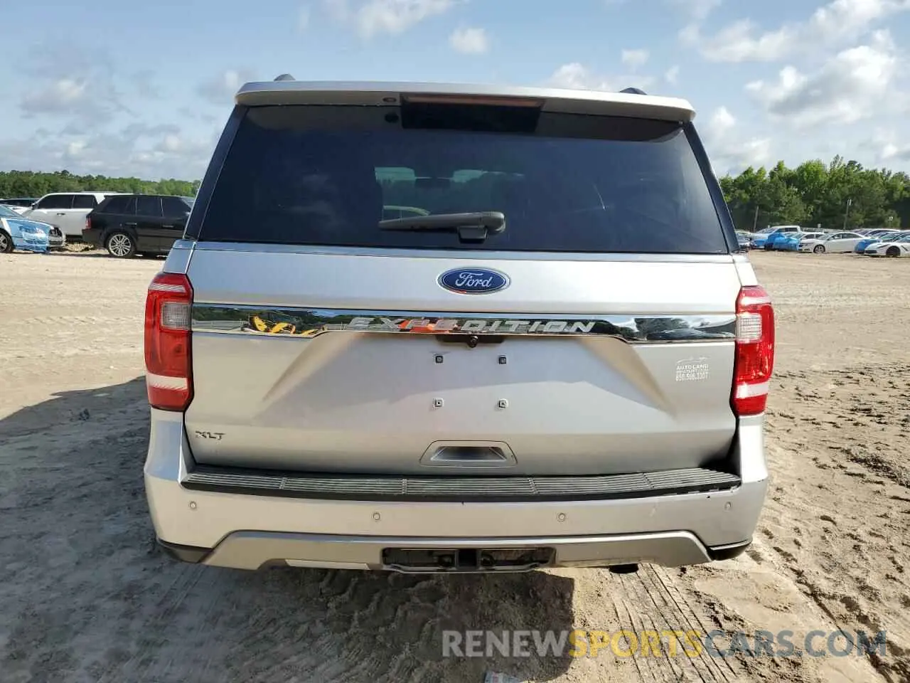 6 Photograph of a damaged car 1FMJU1HT2KEA44869 FORD EXPEDITION 2019