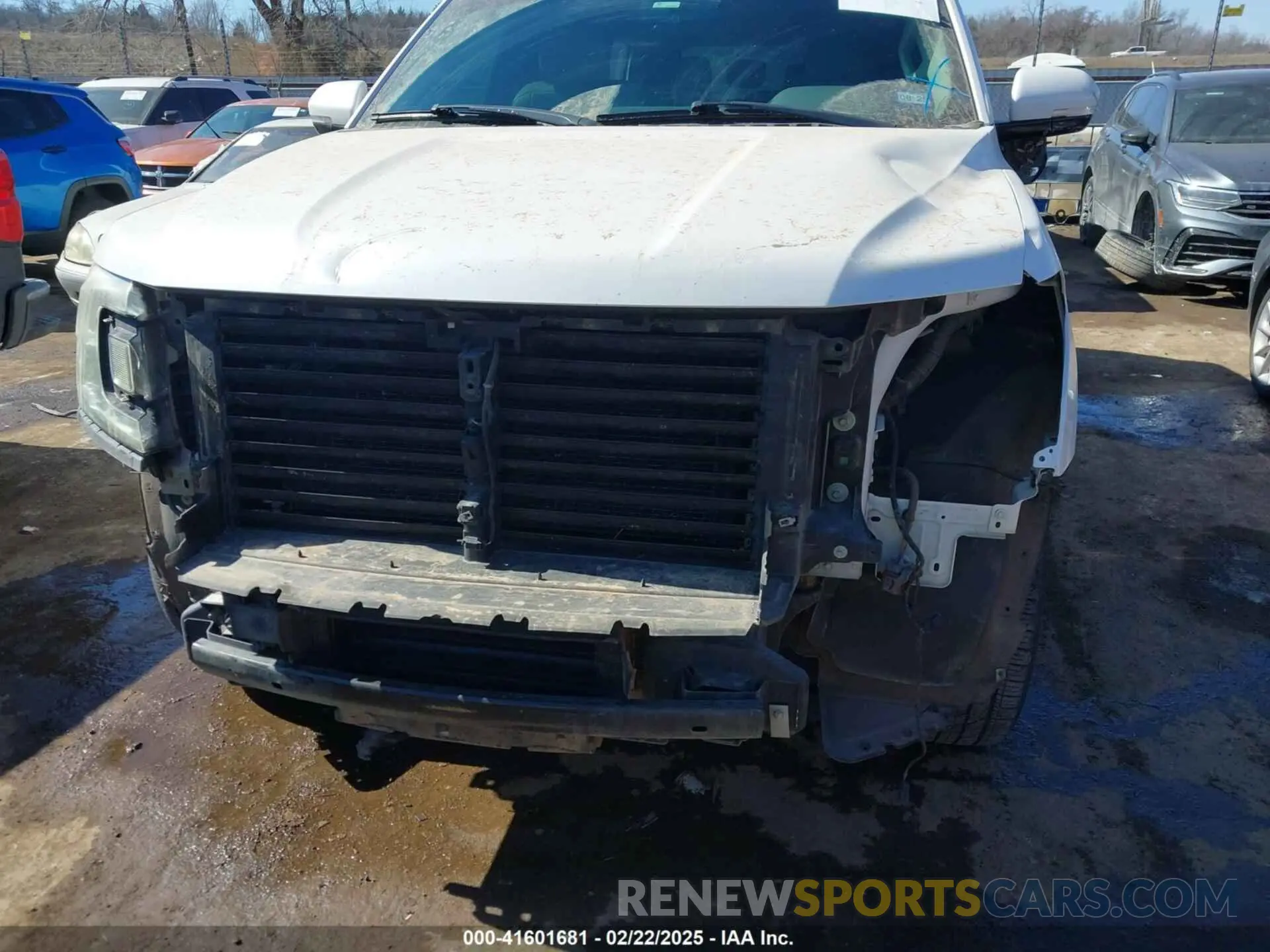 6 Photograph of a damaged car 1FMJU1HT3KEA12044 FORD EXPEDITION 2019
