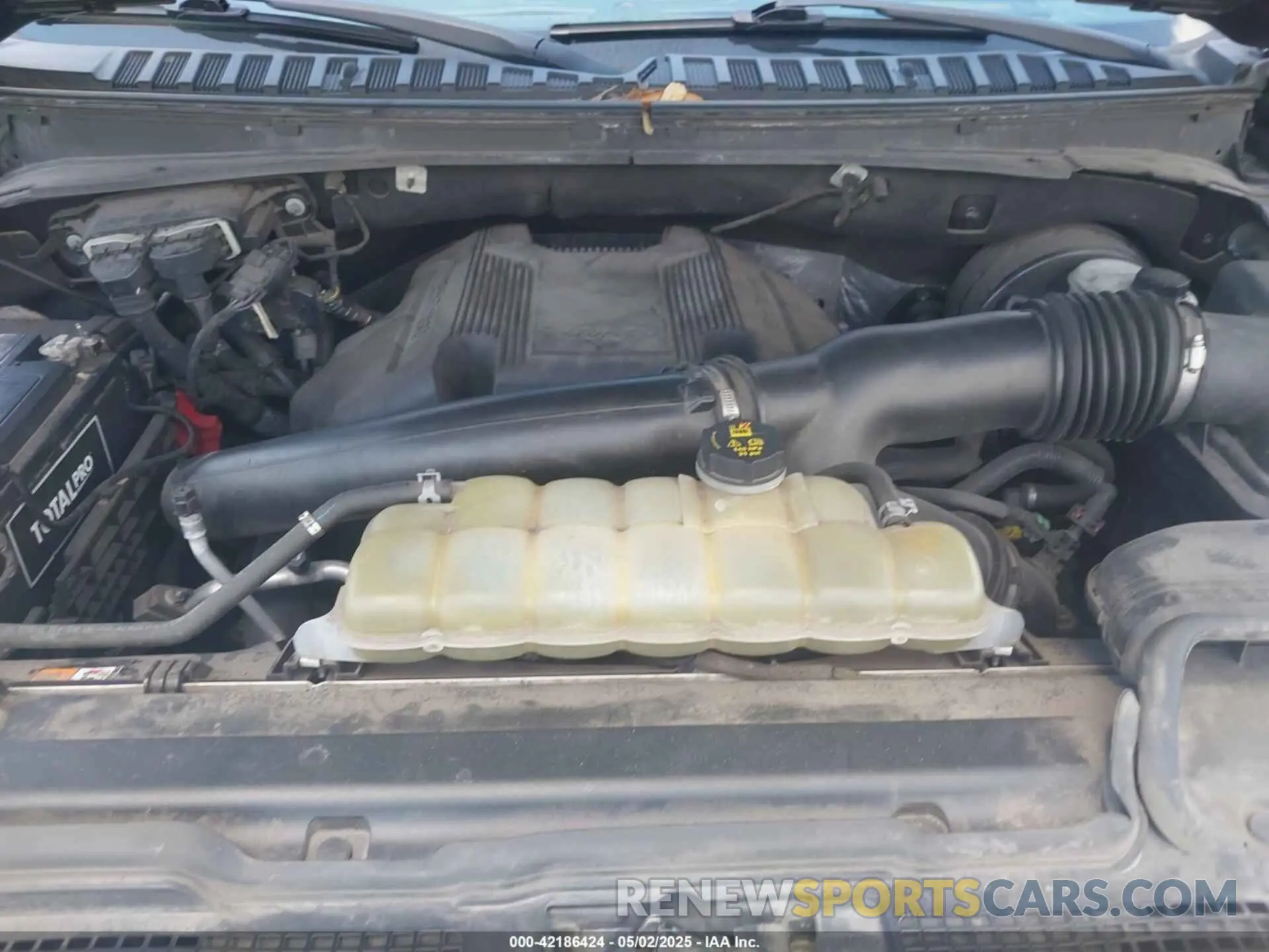 10 Photograph of a damaged car 1FMJU1HT3KEA64385 FORD EXPEDITION 2019