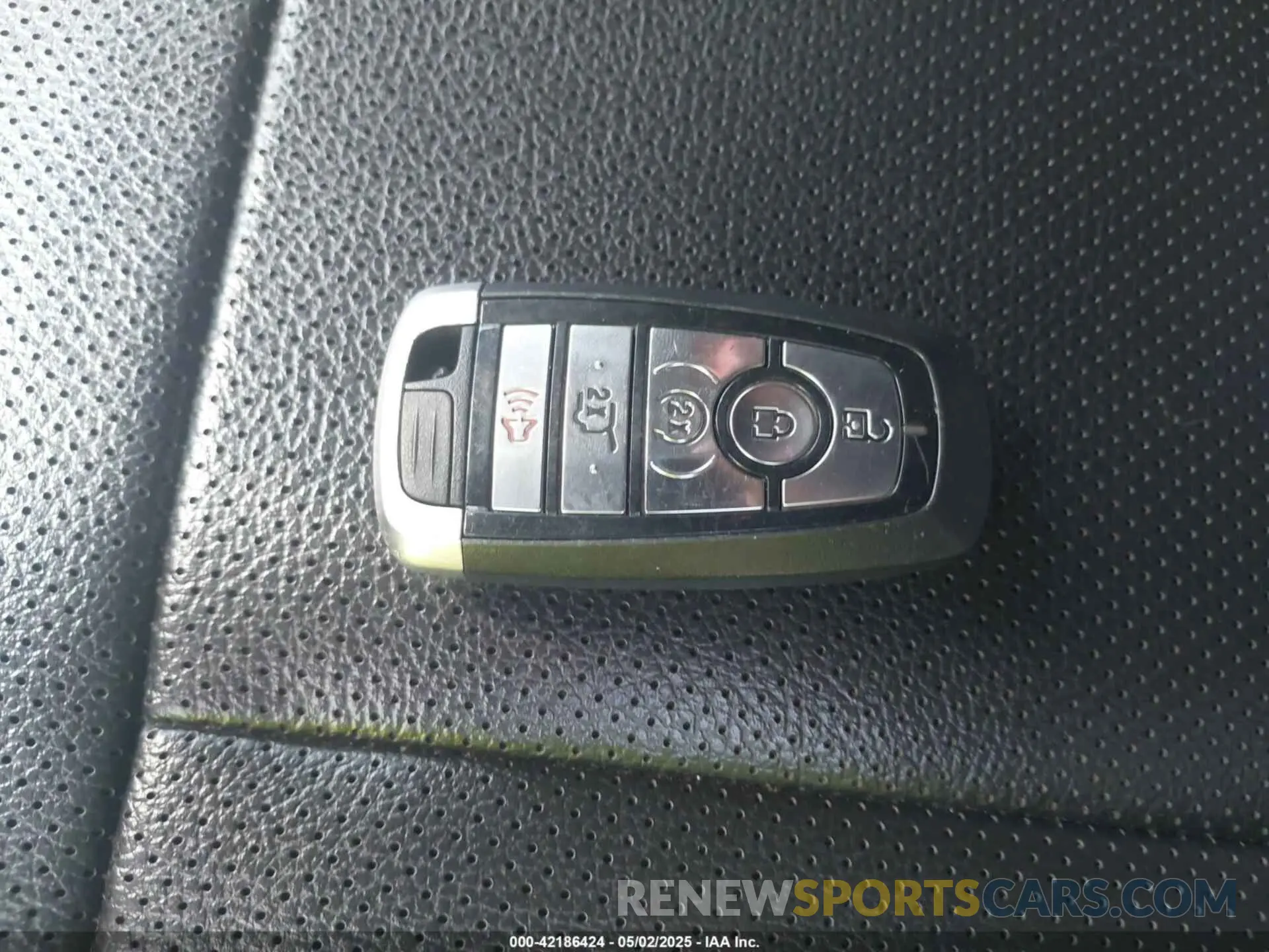 11 Photograph of a damaged car 1FMJU1HT3KEA64385 FORD EXPEDITION 2019