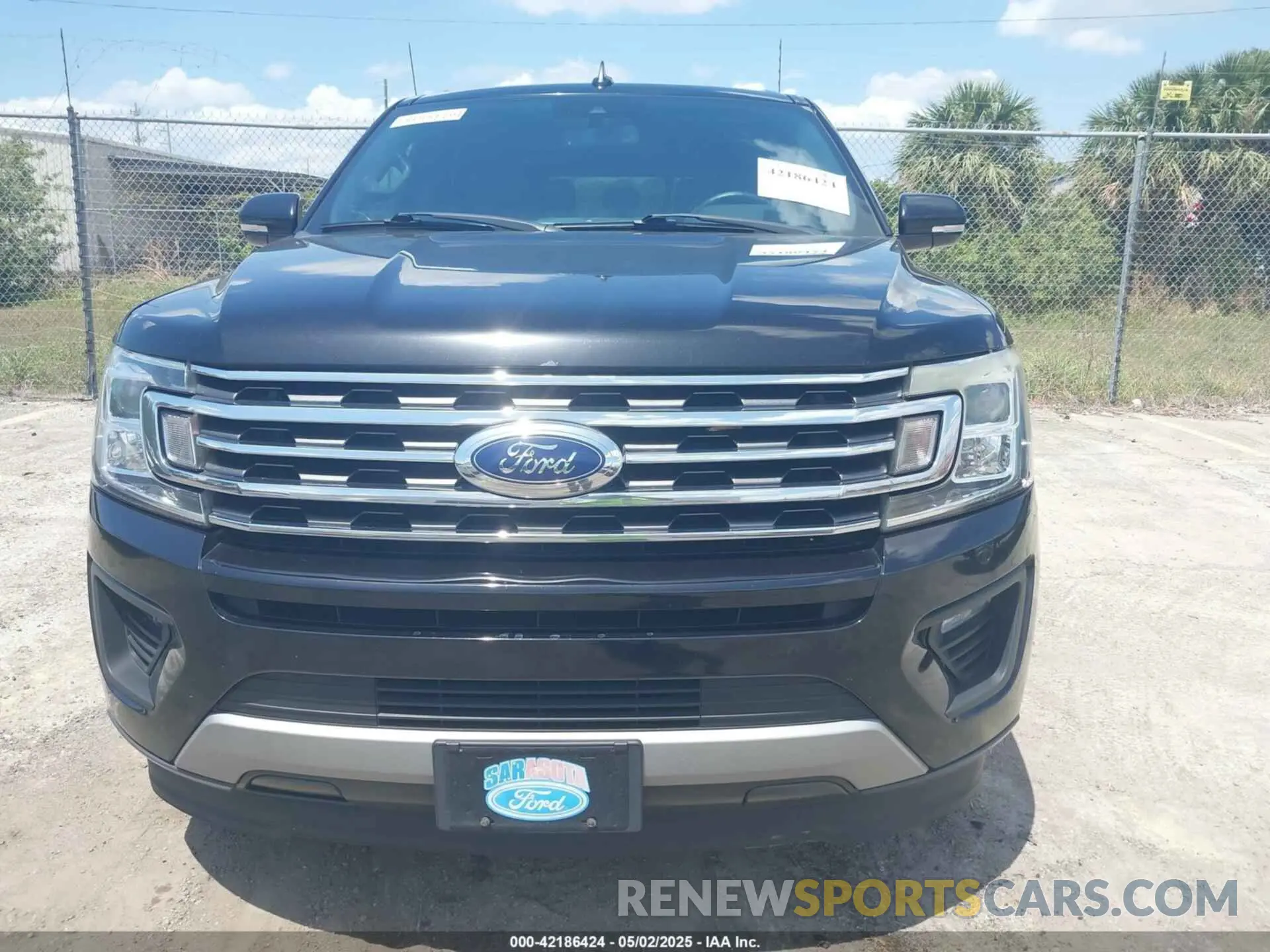 6 Photograph of a damaged car 1FMJU1HT3KEA64385 FORD EXPEDITION 2019