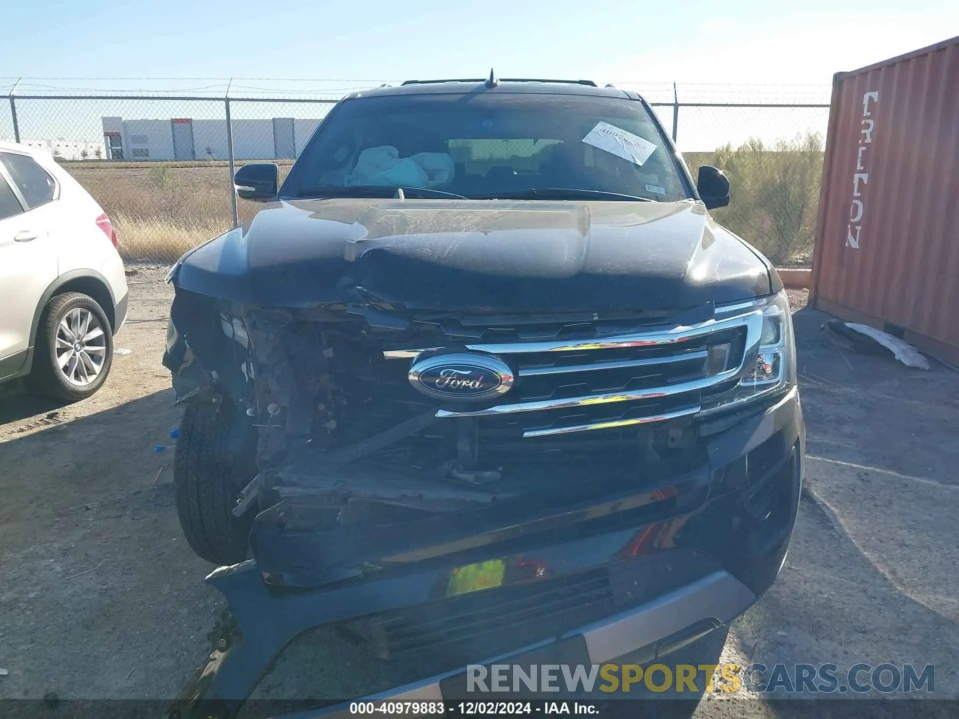 12 Photograph of a damaged car 1FMJU1HT3KEA73359 FORD EXPEDITION 2019