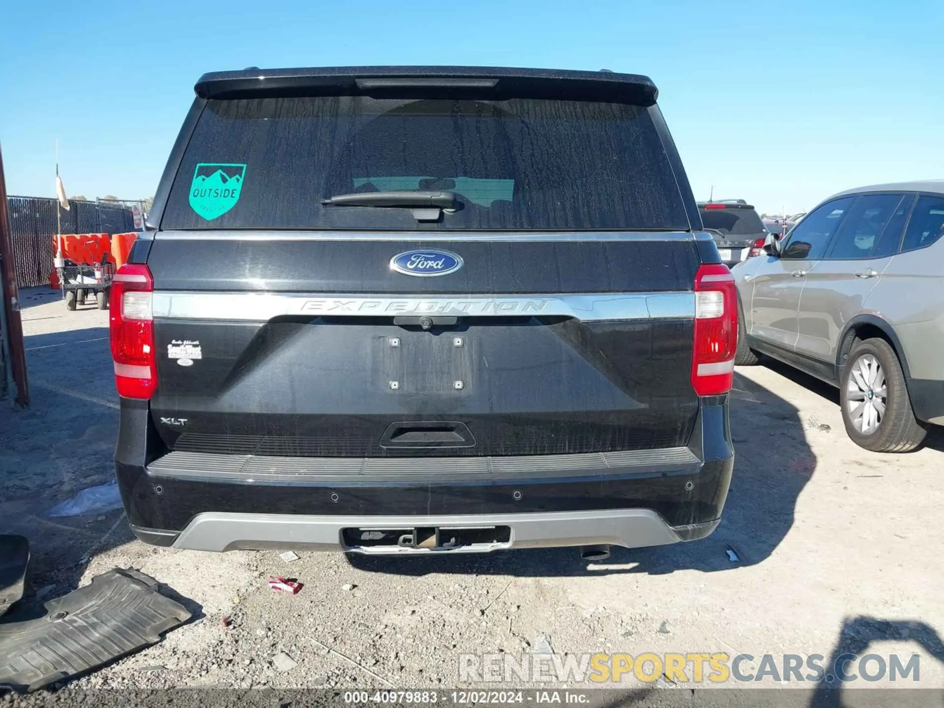 16 Photograph of a damaged car 1FMJU1HT3KEA73359 FORD EXPEDITION 2019