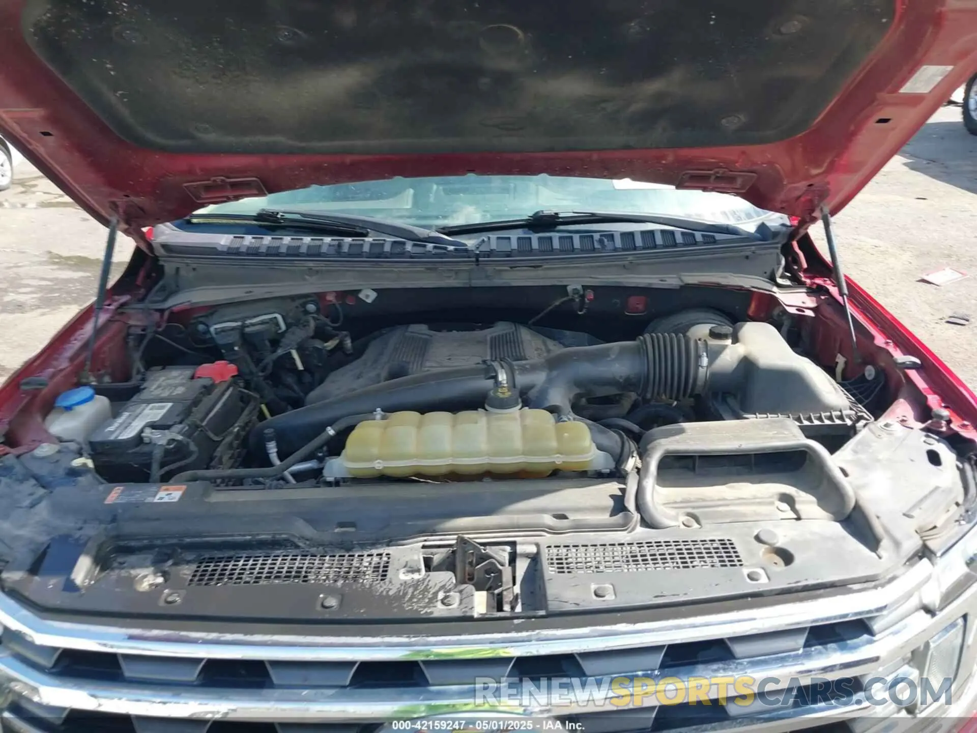 10 Photograph of a damaged car 1FMJU1HT5KEA71256 FORD EXPEDITION 2019