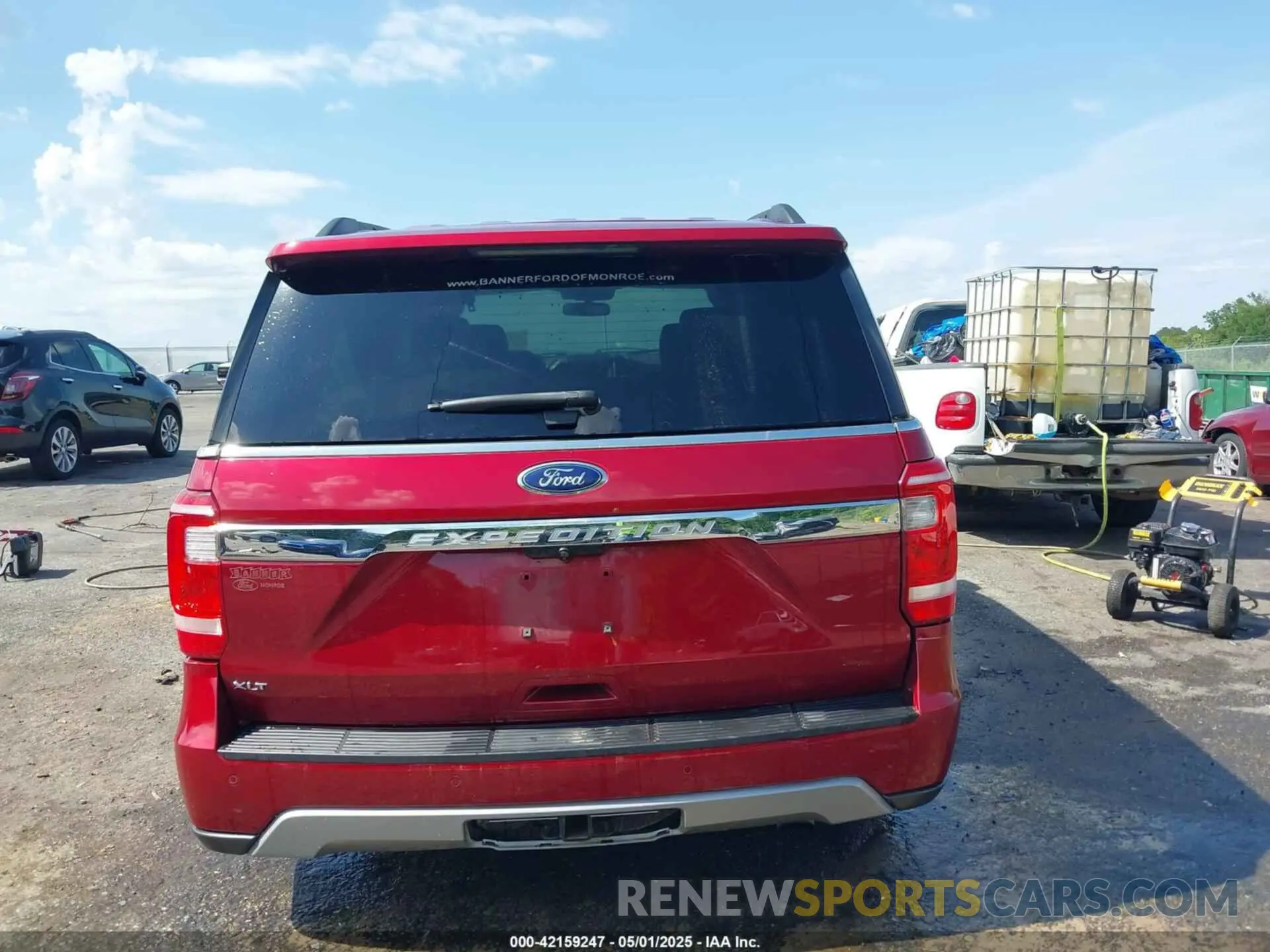16 Photograph of a damaged car 1FMJU1HT5KEA71256 FORD EXPEDITION 2019