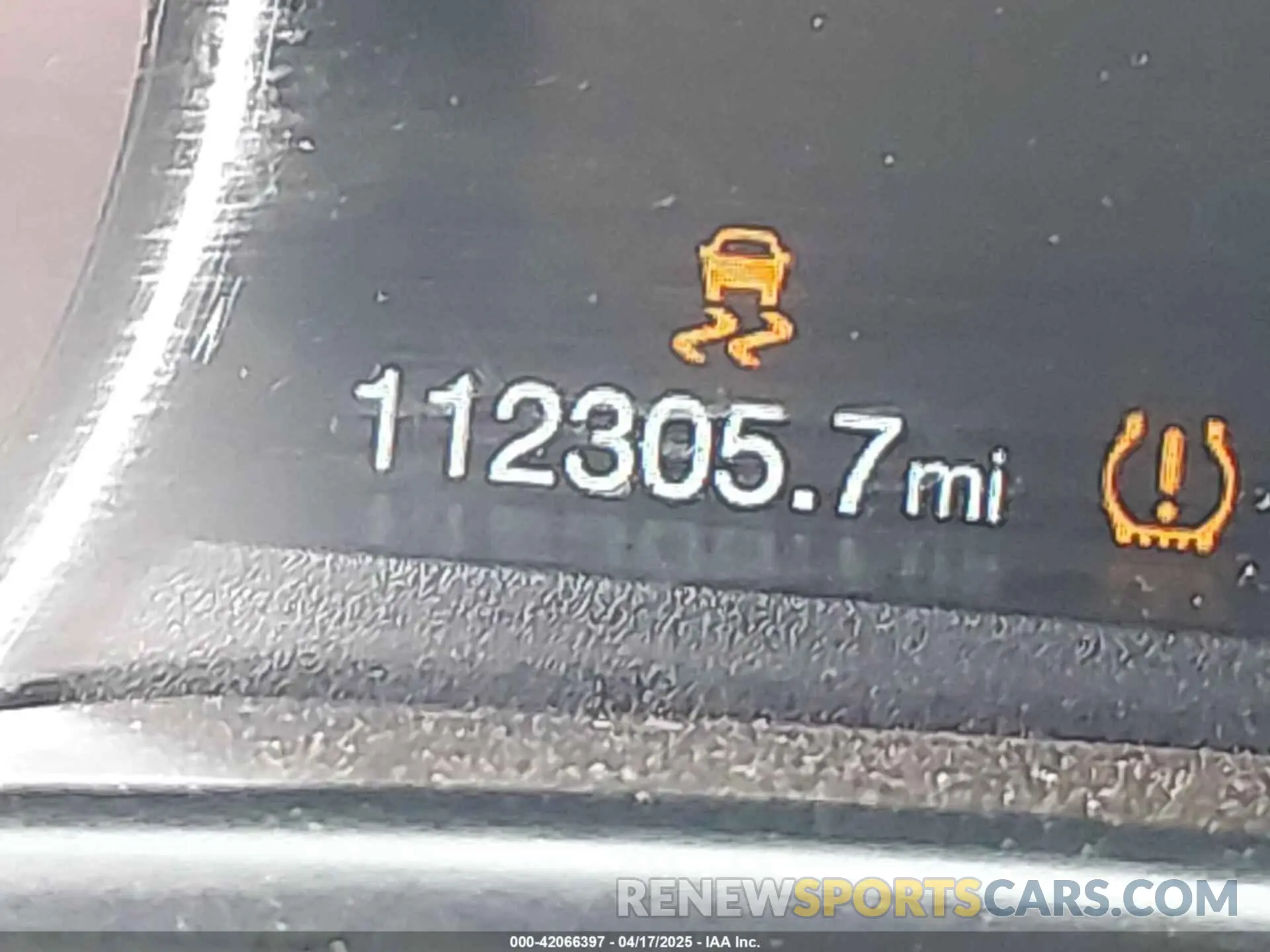 15 Photograph of a damaged car 1FMJU1HT5KEA76604 FORD EXPEDITION 2019