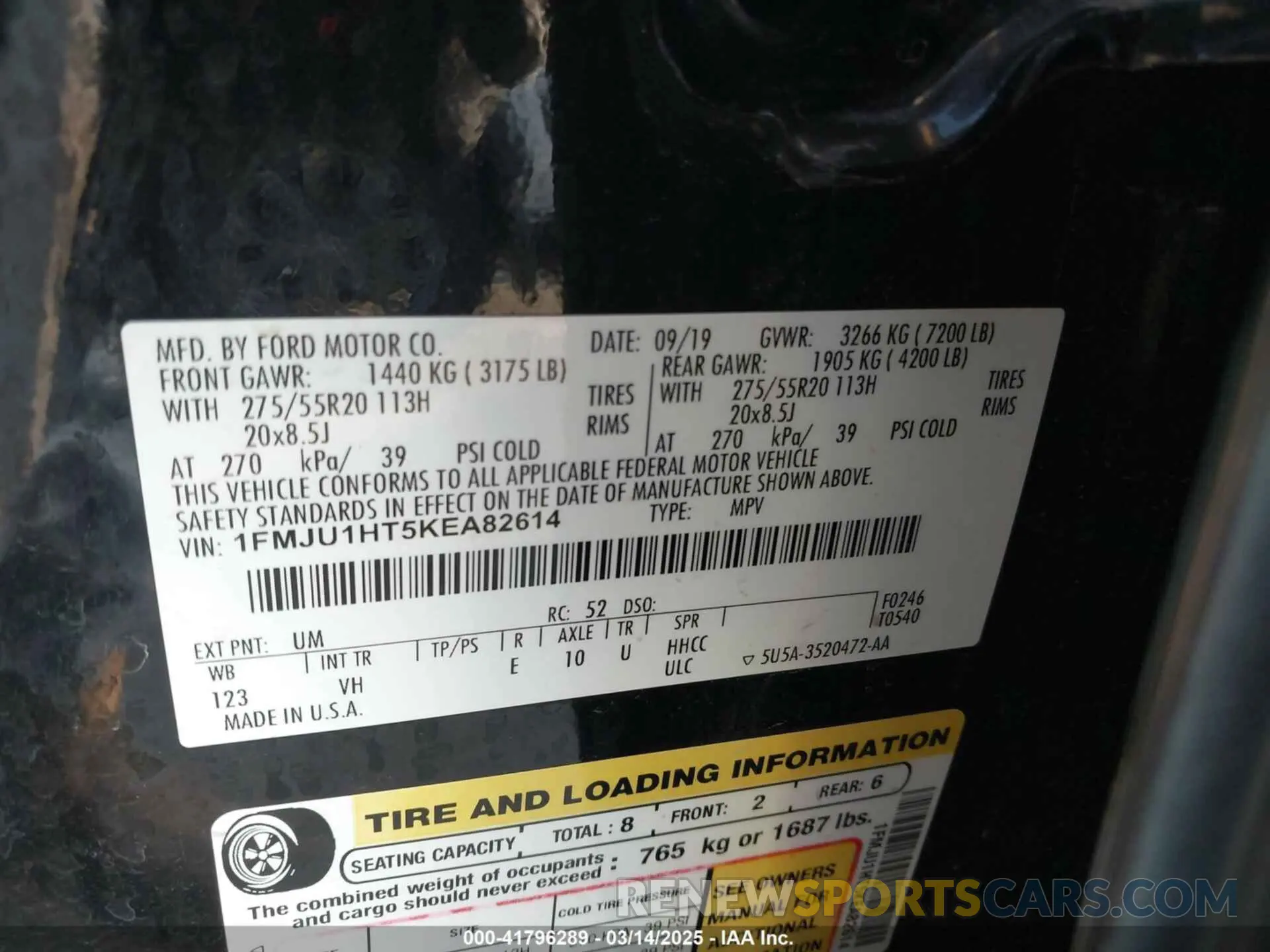 9 Photograph of a damaged car 1FMJU1HT5KEA82614 FORD EXPEDITION 2019