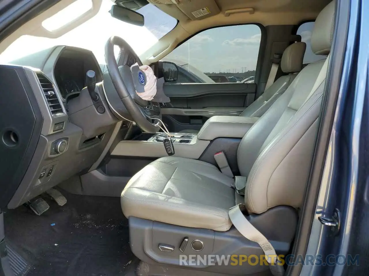 7 Photograph of a damaged car 1FMJU1HT6KEA67684 FORD EXPEDITION 2019