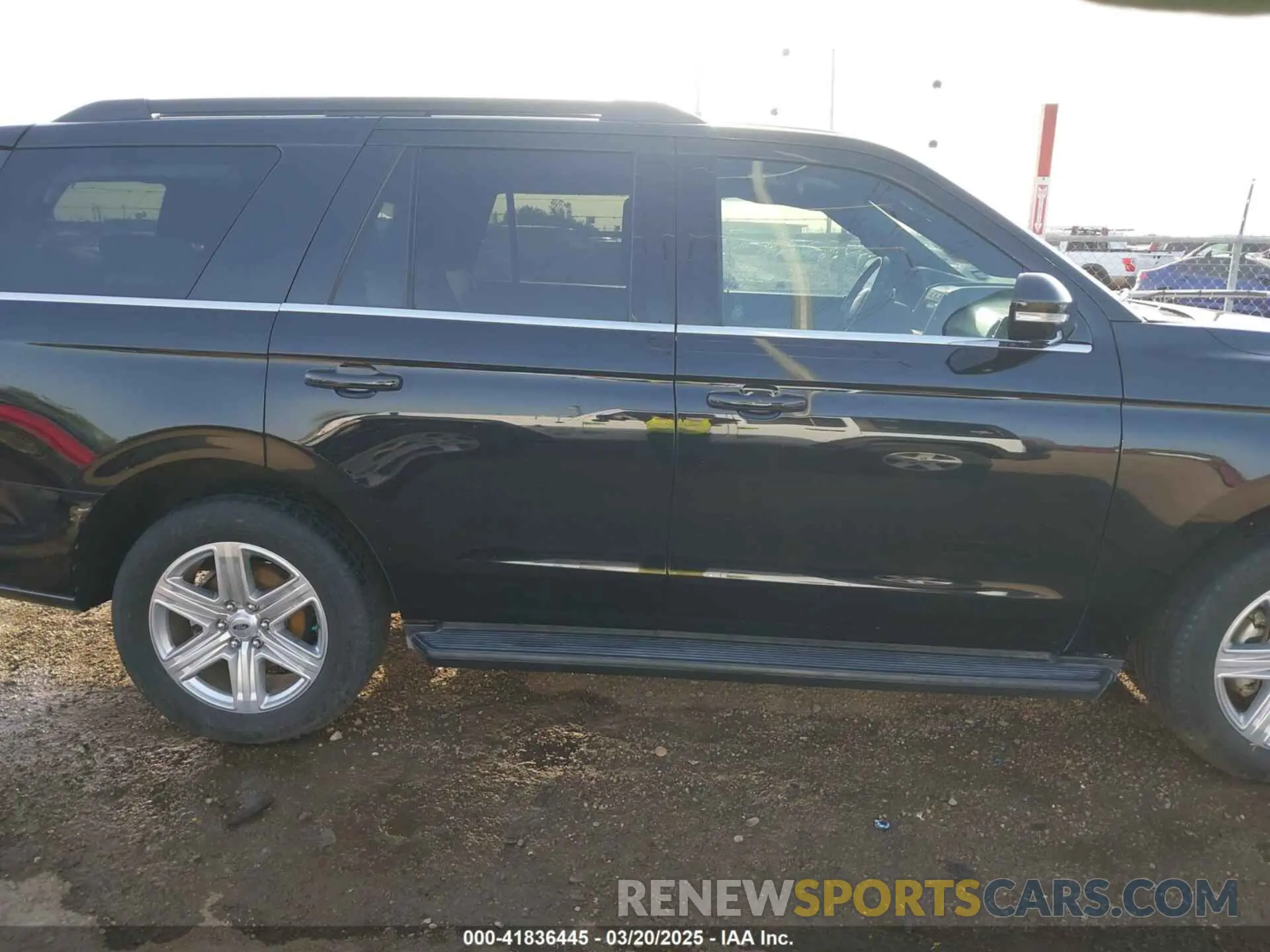 14 Photograph of a damaged car 1FMJU1HT6KEA73730 FORD EXPEDITION 2019