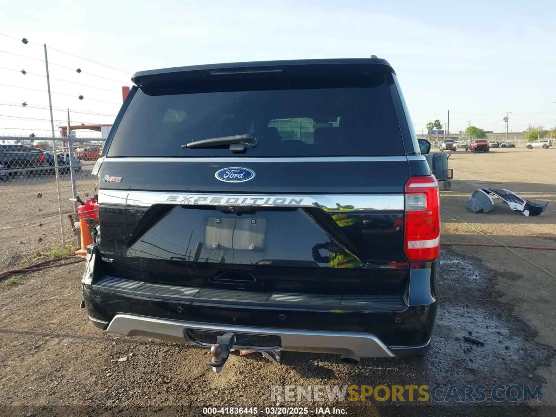 17 Photograph of a damaged car 1FMJU1HT6KEA73730 FORD EXPEDITION 2019