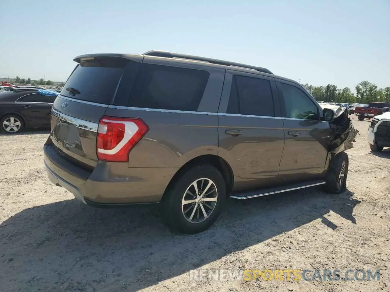 3 Photograph of a damaged car 1FMJU1HT7KEA03878 FORD EXPEDITION 2019