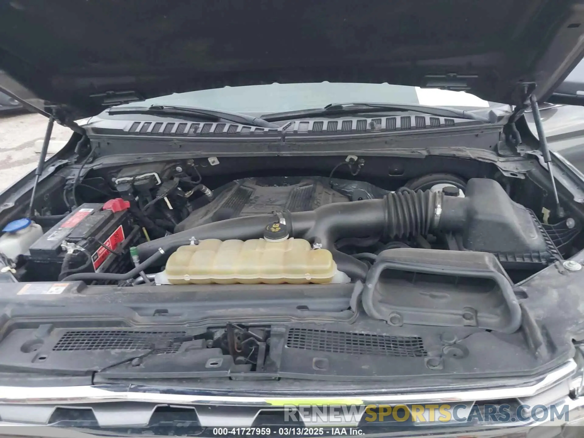 10 Photograph of a damaged car 1FMJU1HT7KEA11849 FORD EXPEDITION 2019