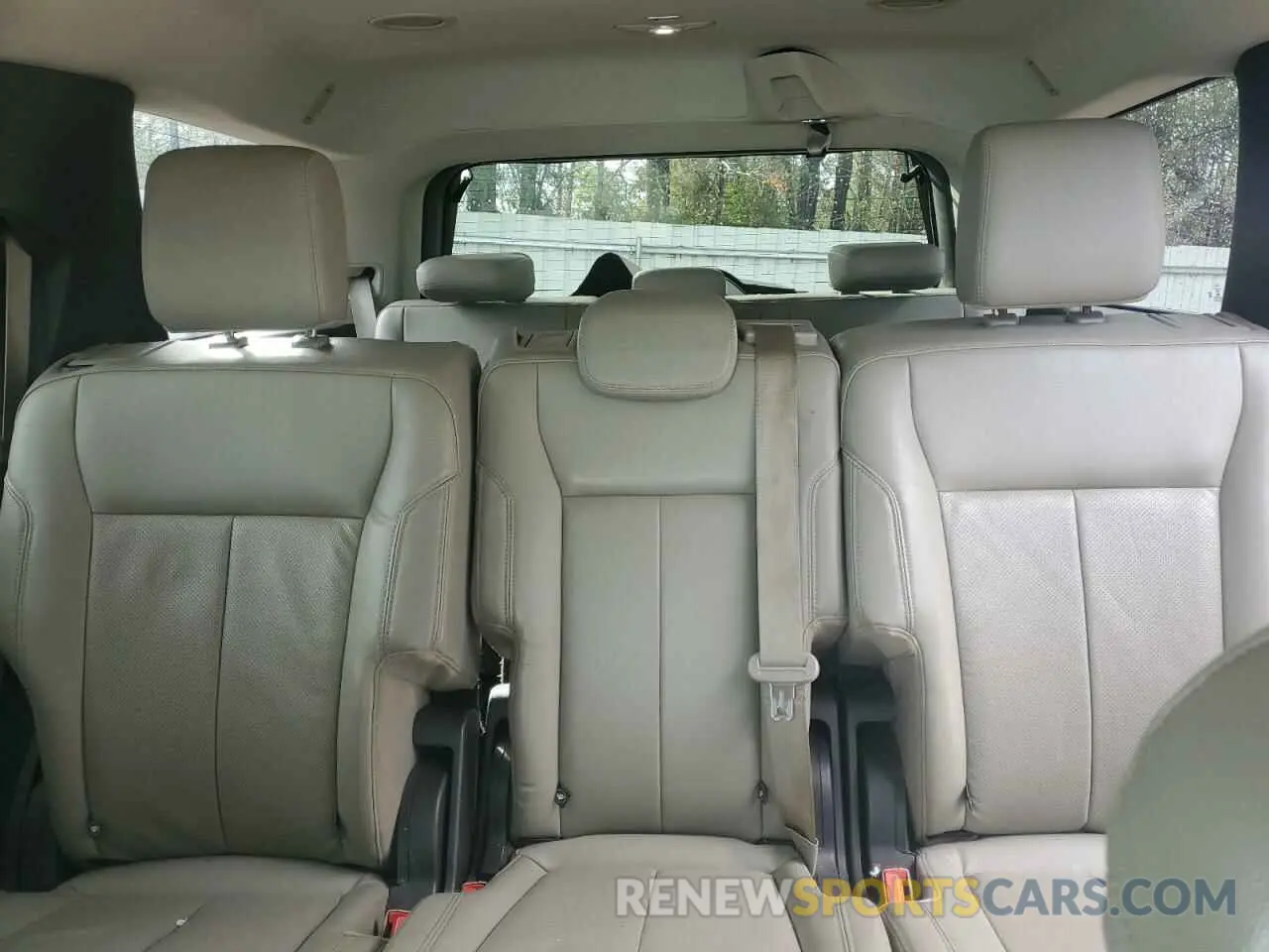 10 Photograph of a damaged car 1FMJU1HT7KEA71047 FORD EXPEDITION 2019
