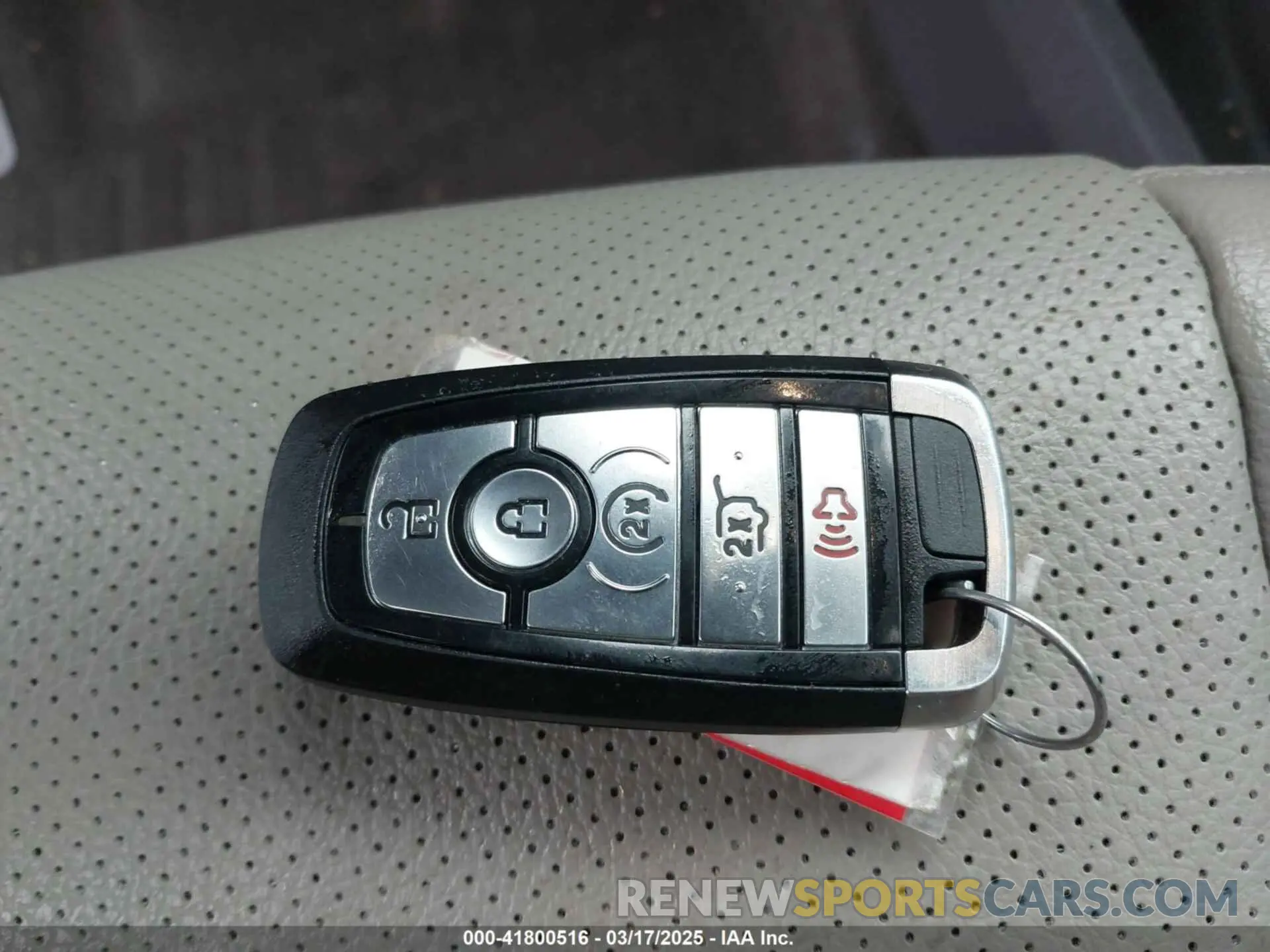 11 Photograph of a damaged car 1FMJU1JT0KEA84331 FORD EXPEDITION 2019