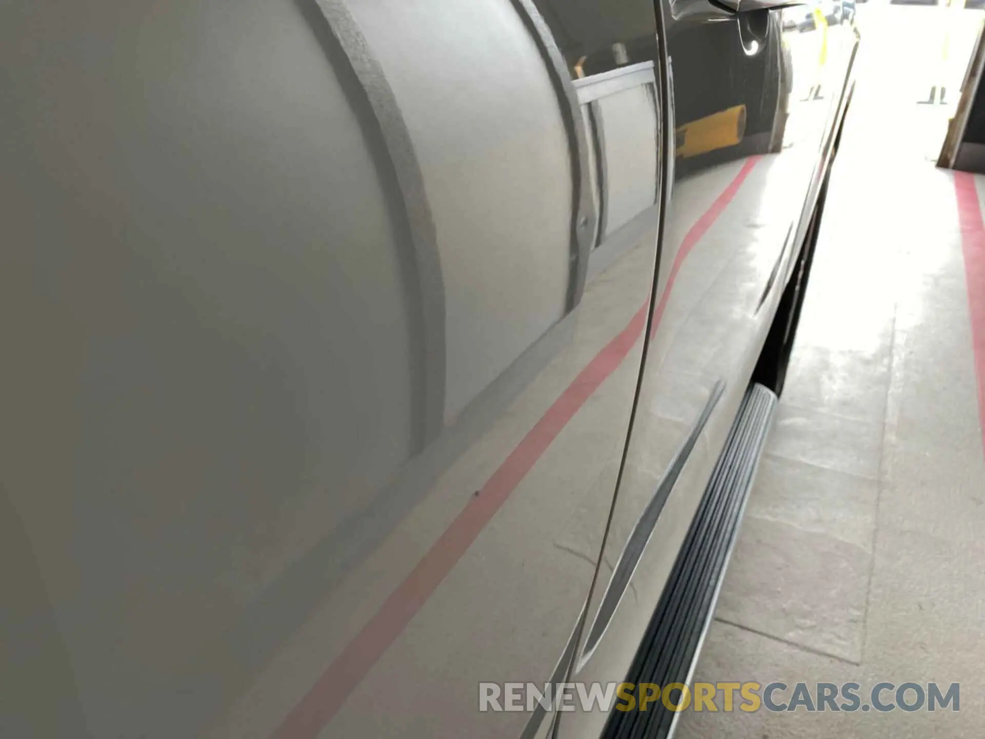 1 Photograph of a damaged car 1FMJU1JT0KEA88556 FORD EXPEDITION 2019