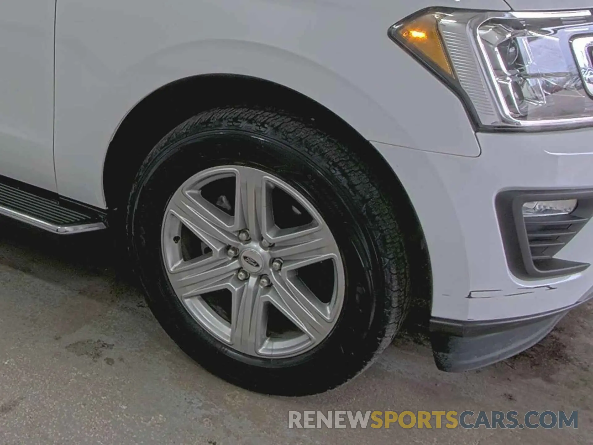 22 Photograph of a damaged car 1FMJU1JT0KEA88556 FORD EXPEDITION 2019