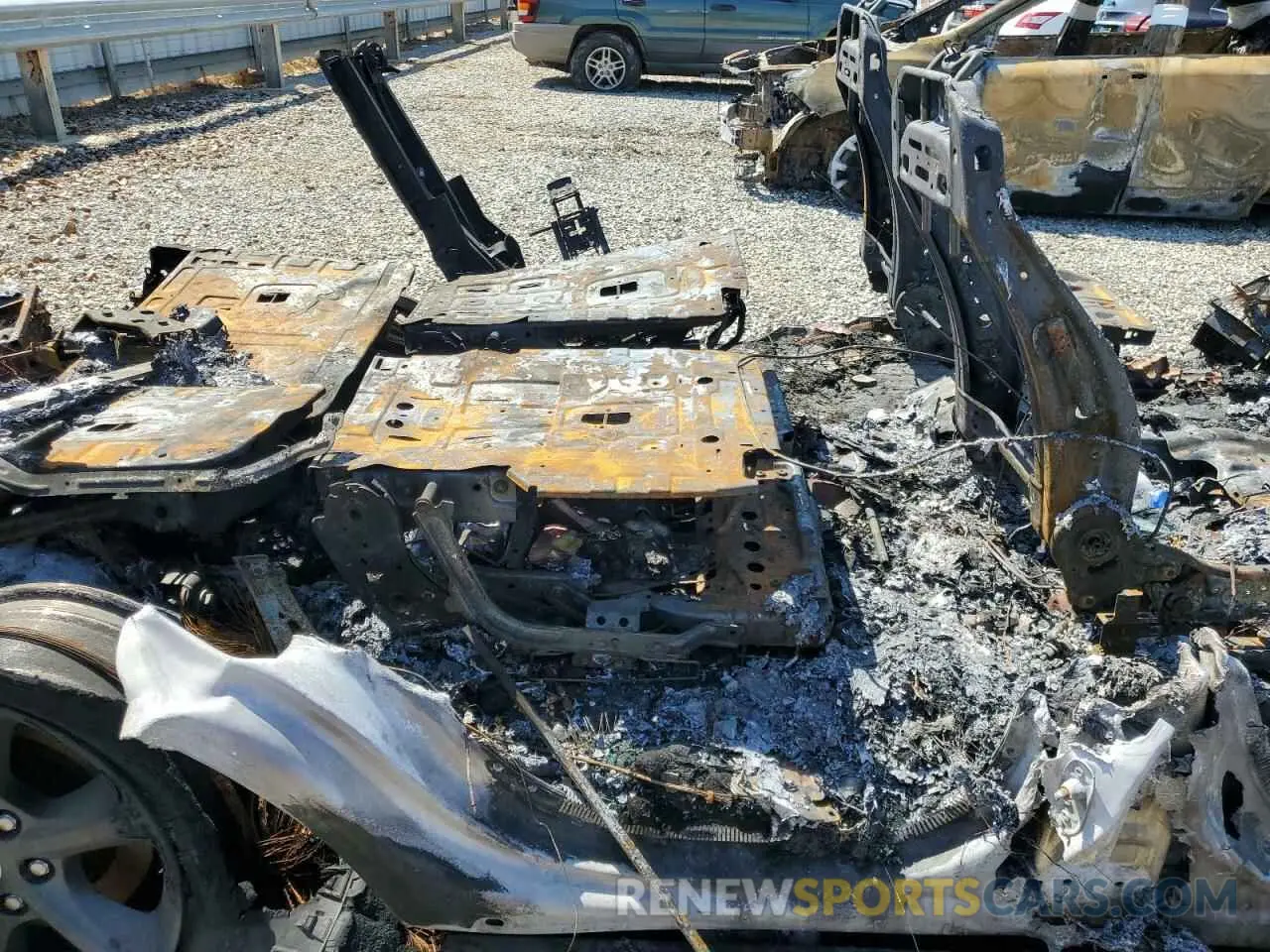 10 Photograph of a damaged car 1FMJU1JT2KEA45580 FORD EXPEDITION 2019