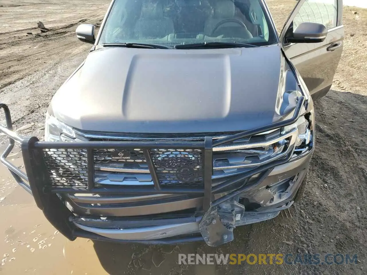 12 Photograph of a damaged car 1FMJU1JT4KEA26867 FORD EXPEDITION 2019