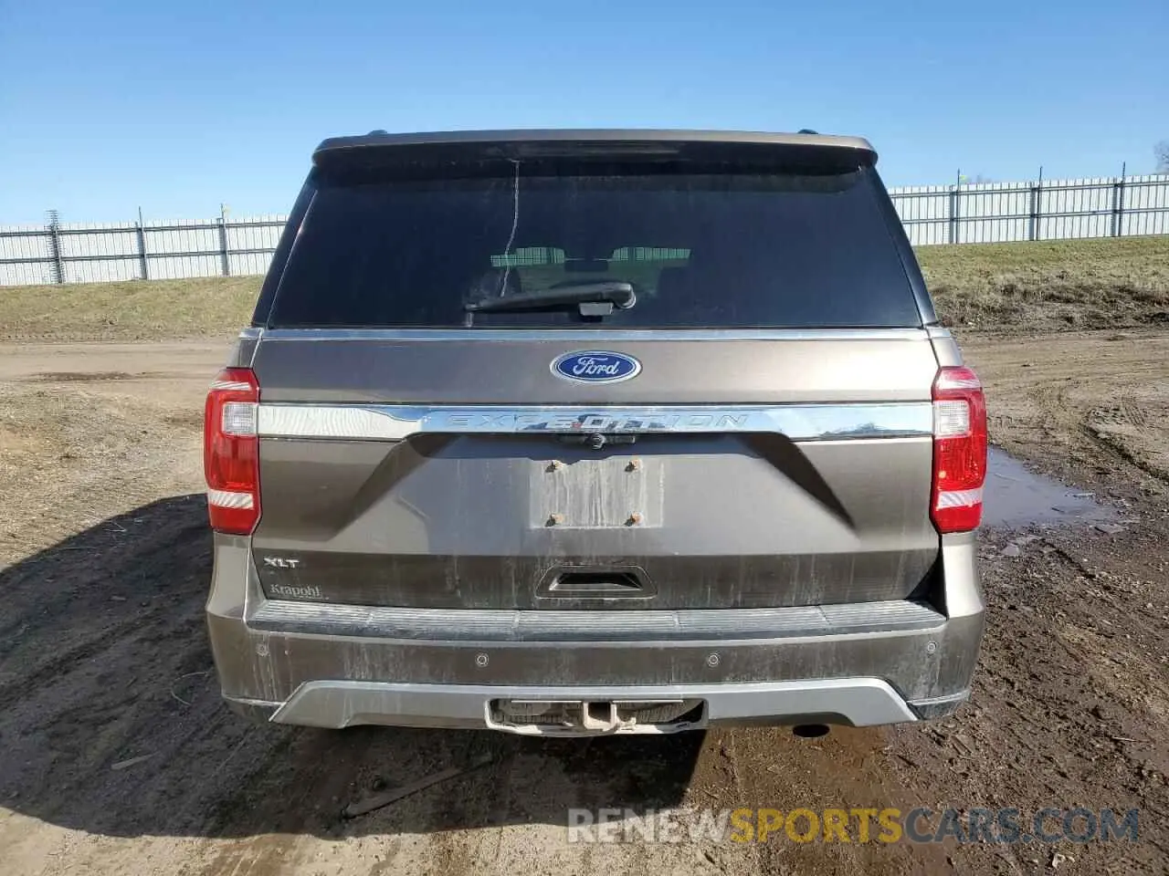 6 Photograph of a damaged car 1FMJU1JT4KEA26867 FORD EXPEDITION 2019