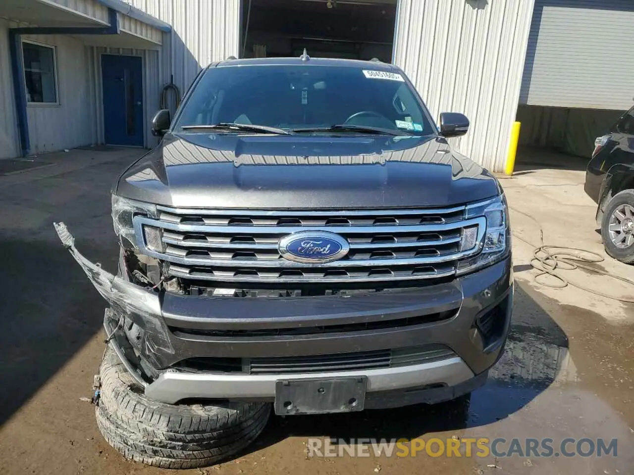 5 Photograph of a damaged car 1FMJU1JT6KEA22965 FORD EXPEDITION 2019