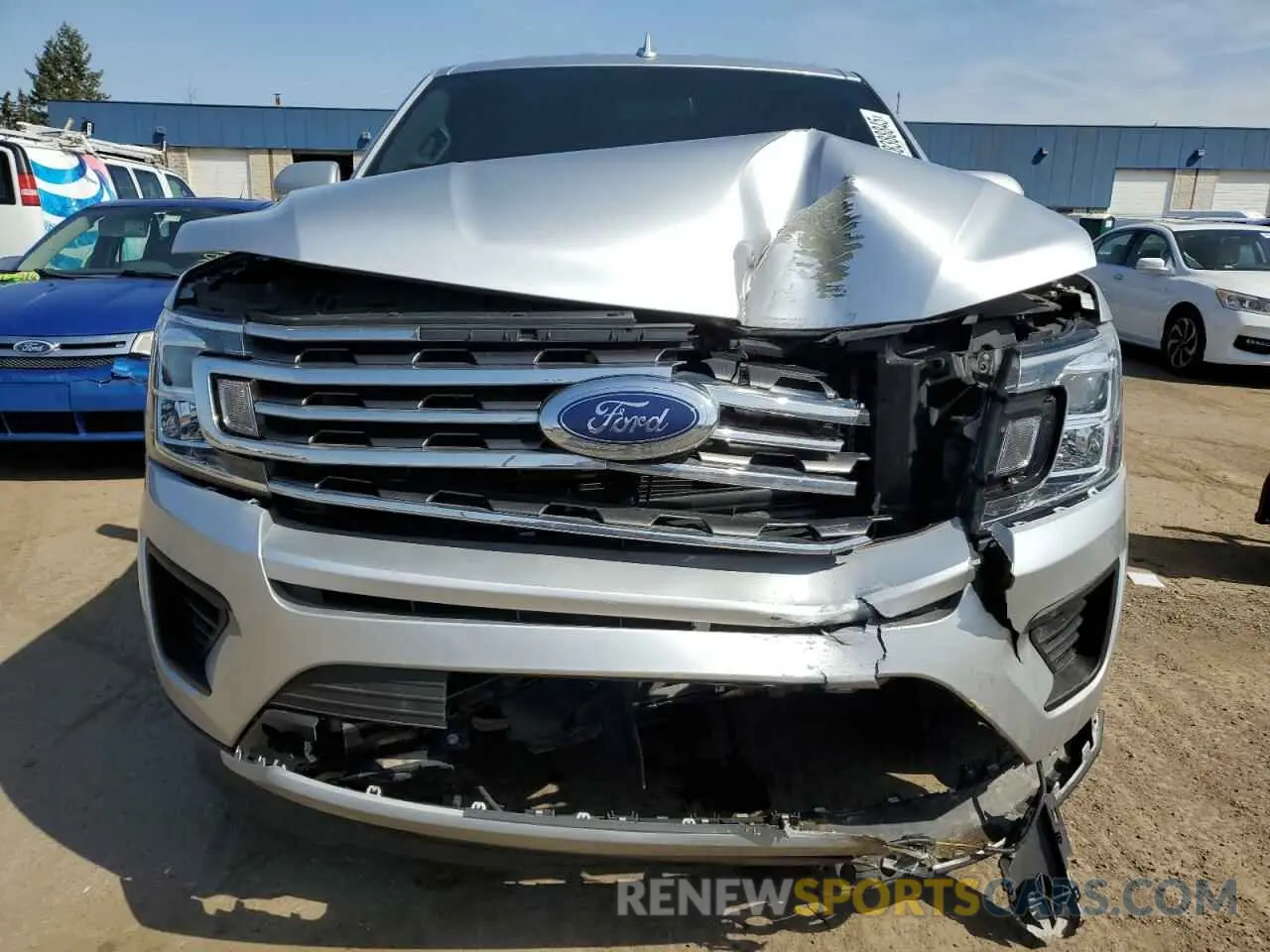 5 Photograph of a damaged car 1FMJU1JT6KEA24358 FORD EXPEDITION 2019