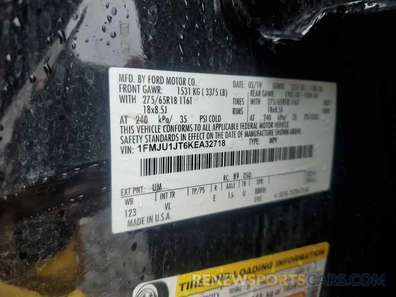 15 Photograph of a damaged car 1FMJU1JT6KEA32718 FORD EXPEDITION 2019