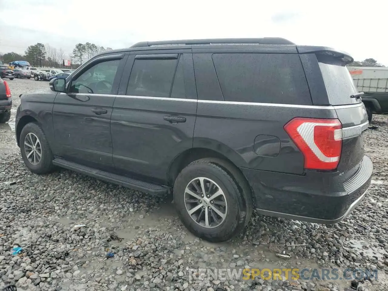 2 Photograph of a damaged car 1FMJU1JT6KEA32718 FORD EXPEDITION 2019