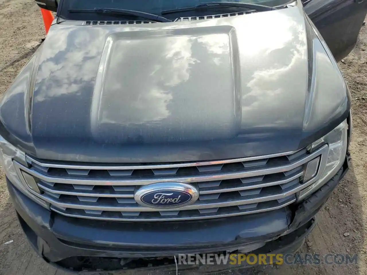 12 Photograph of a damaged car 1FMJU1JT6KEA37286 FORD EXPEDITION 2019