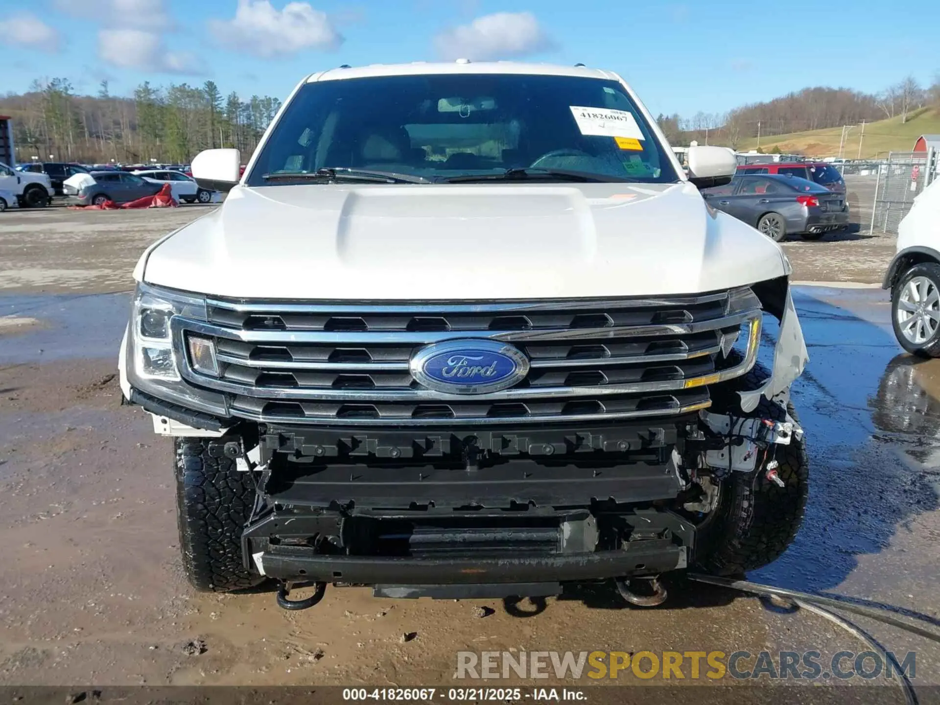 12 Photograph of a damaged car 1FMJU1JT6KEA53410 FORD EXPEDITION 2019