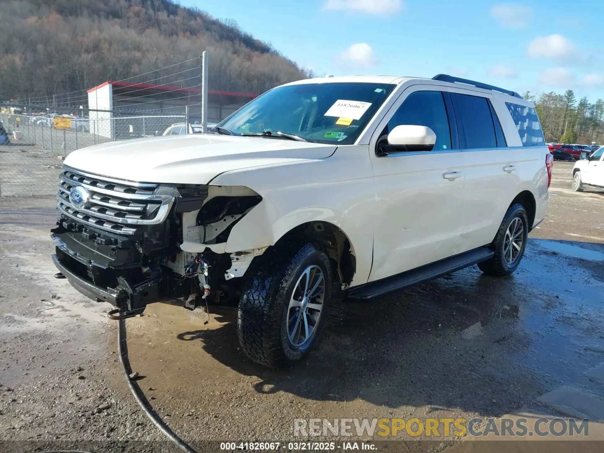 2 Photograph of a damaged car 1FMJU1JT6KEA53410 FORD EXPEDITION 2019