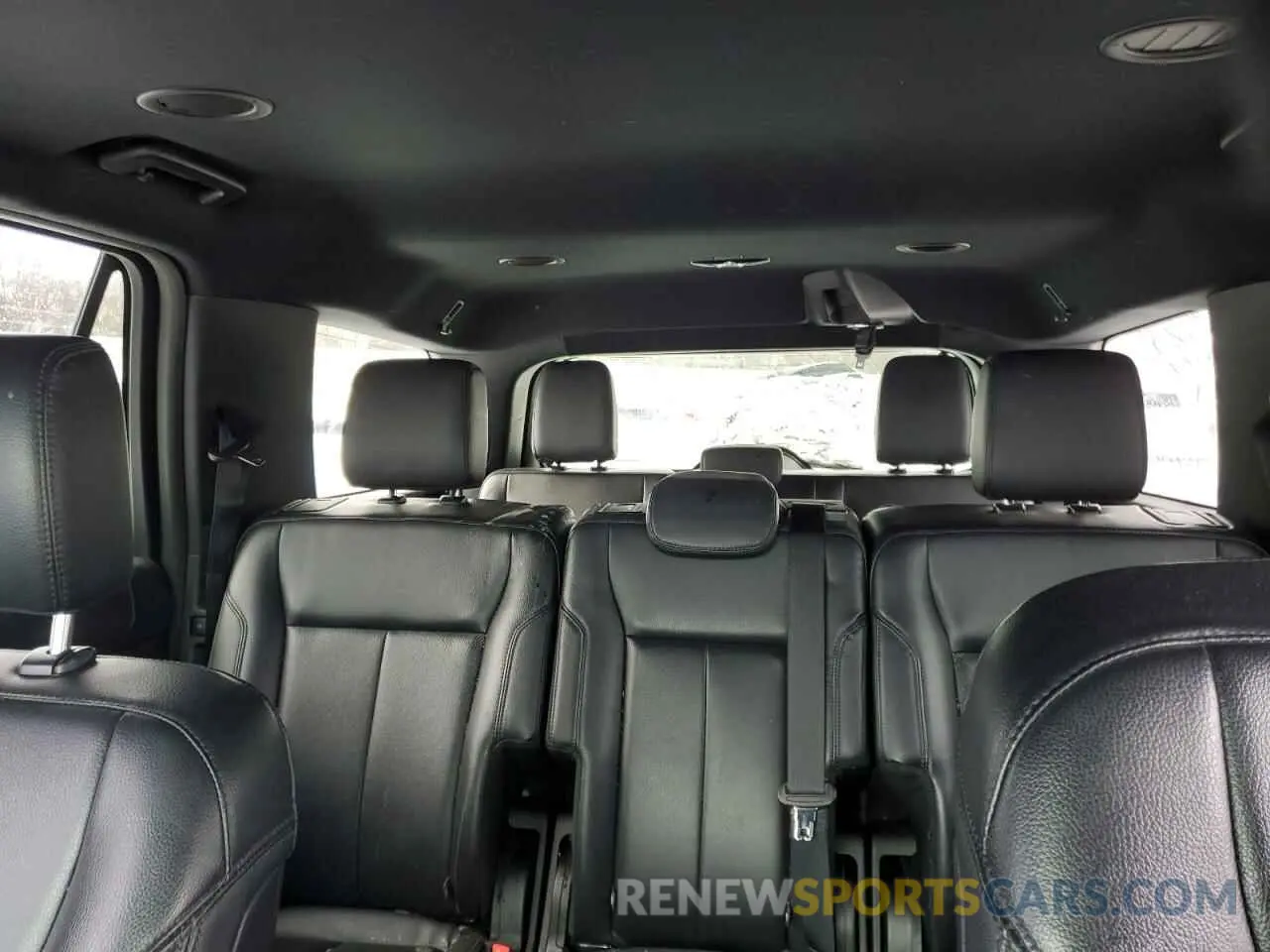 10 Photograph of a damaged car 1FMJU1JT7KEA26815 FORD EXPEDITION 2019