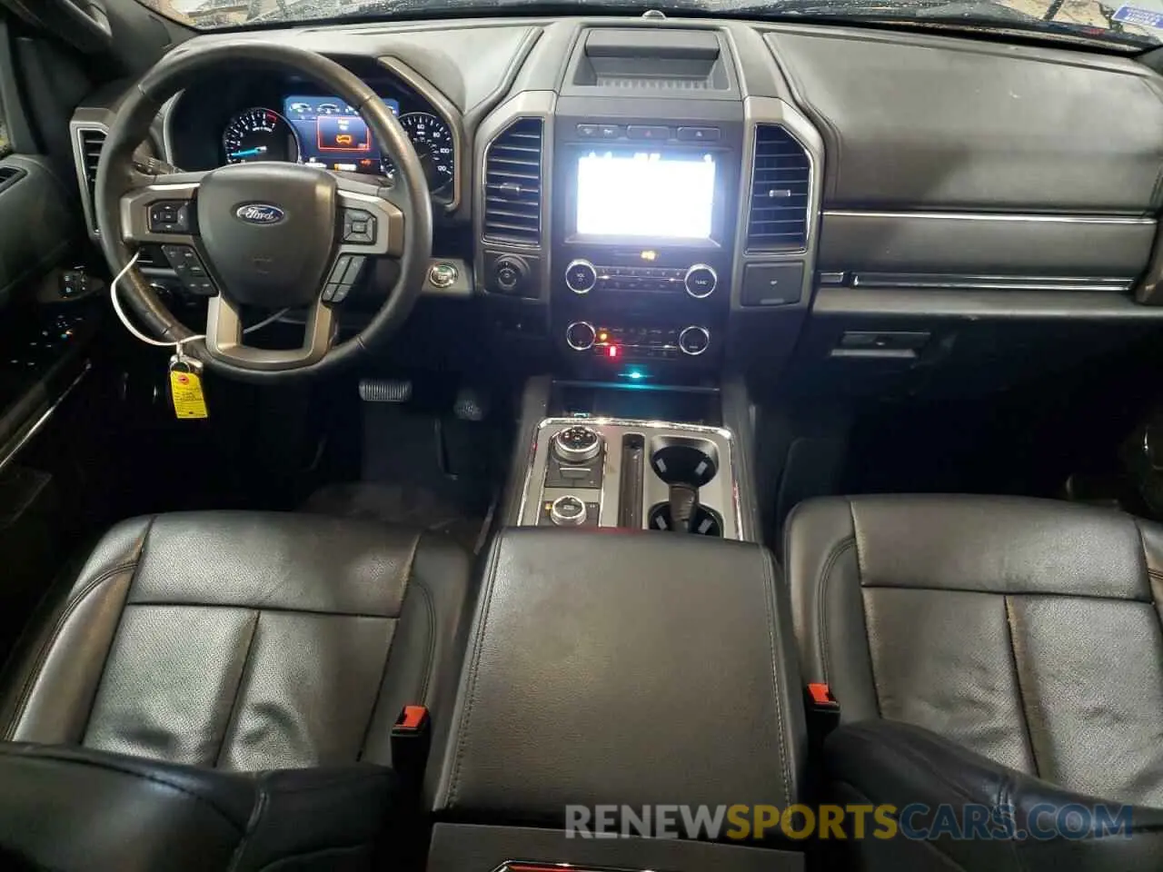 8 Photograph of a damaged car 1FMJU1JT8KEA74193 FORD EXPEDITION 2019