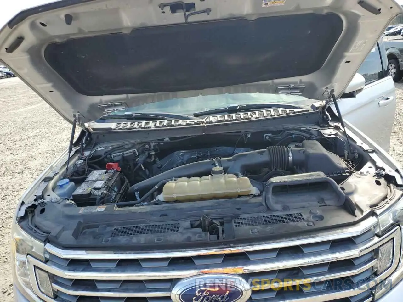 12 Photograph of a damaged car 1FMJU1JT9KEA29151 FORD EXPEDITION 2019