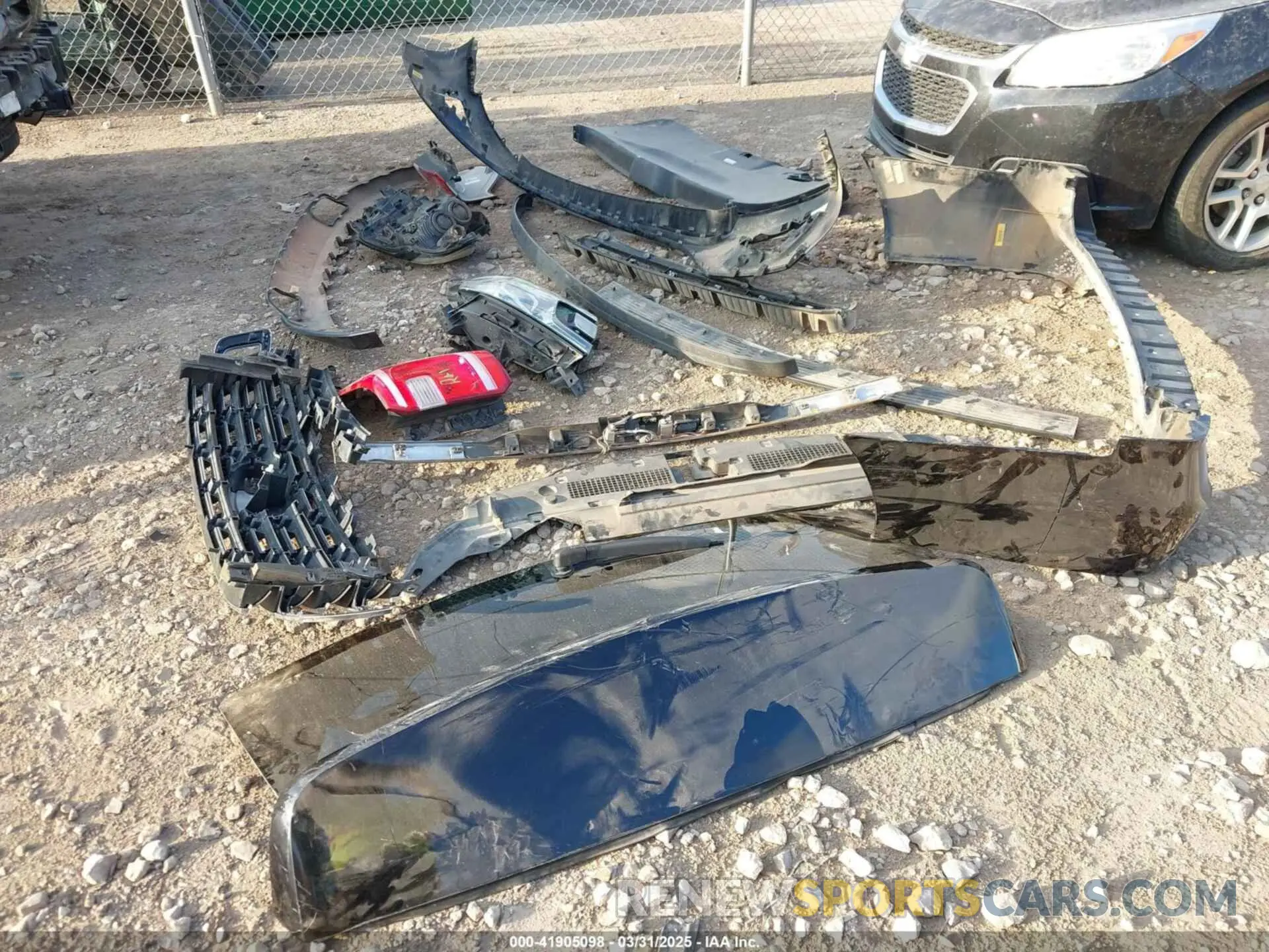 12 Photograph of a damaged car 1FMJU1JTXKEA30678 FORD EXPEDITION 2019