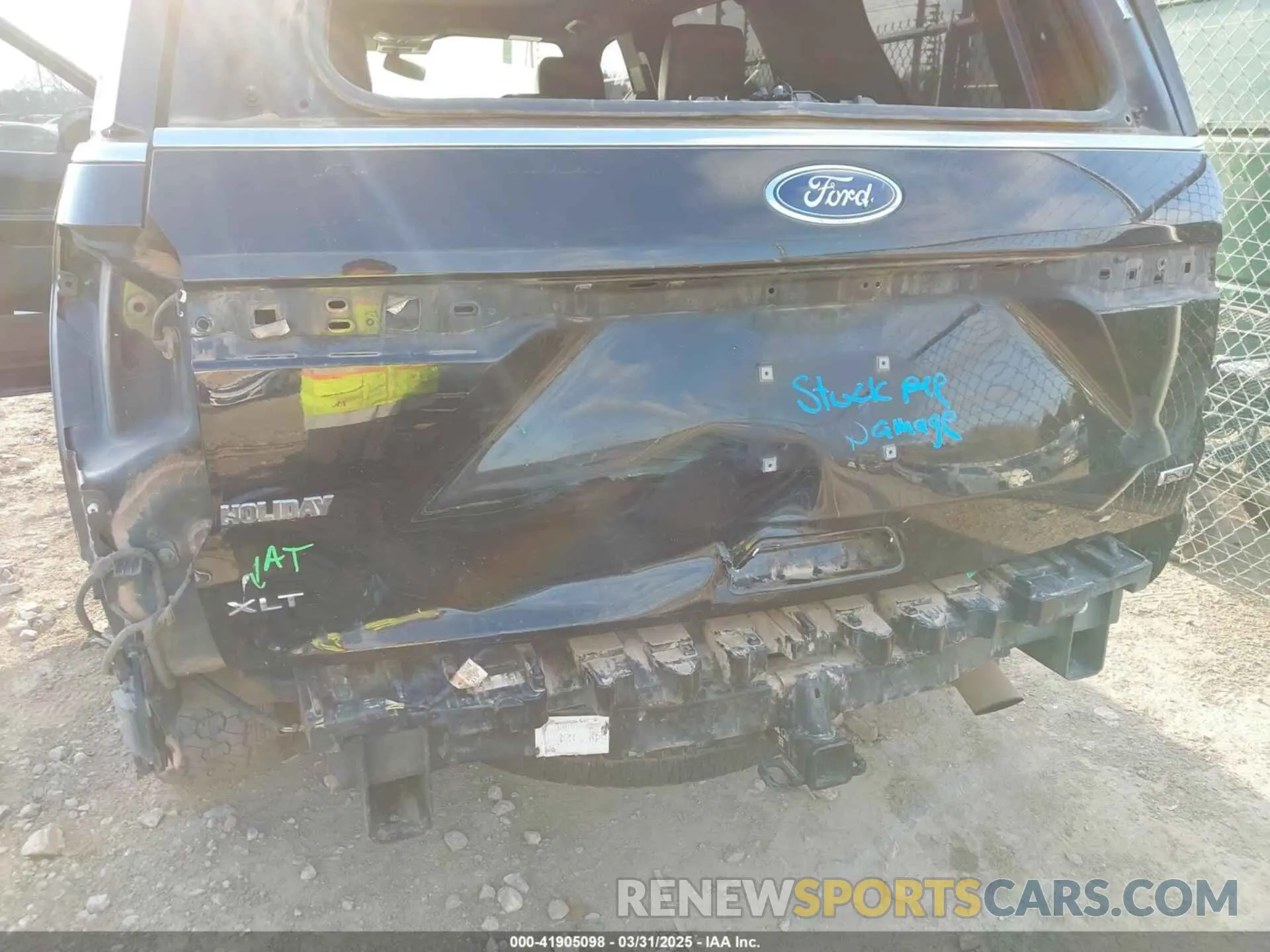 18 Photograph of a damaged car 1FMJU1JTXKEA30678 FORD EXPEDITION 2019