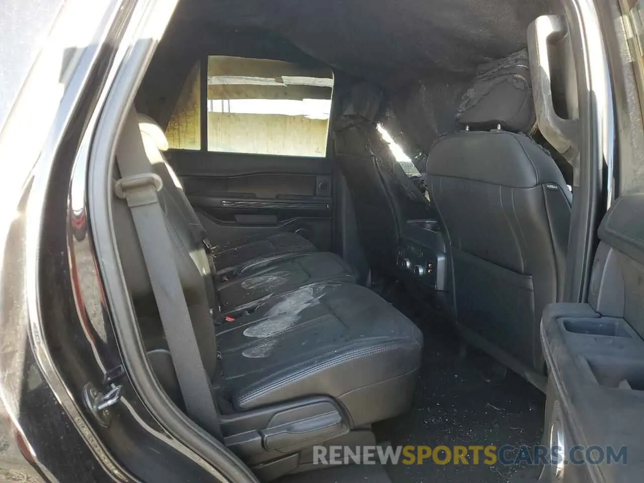 11 Photograph of a damaged car 1FMJU1KT1KEA20457 FORD EXPEDITION 2019