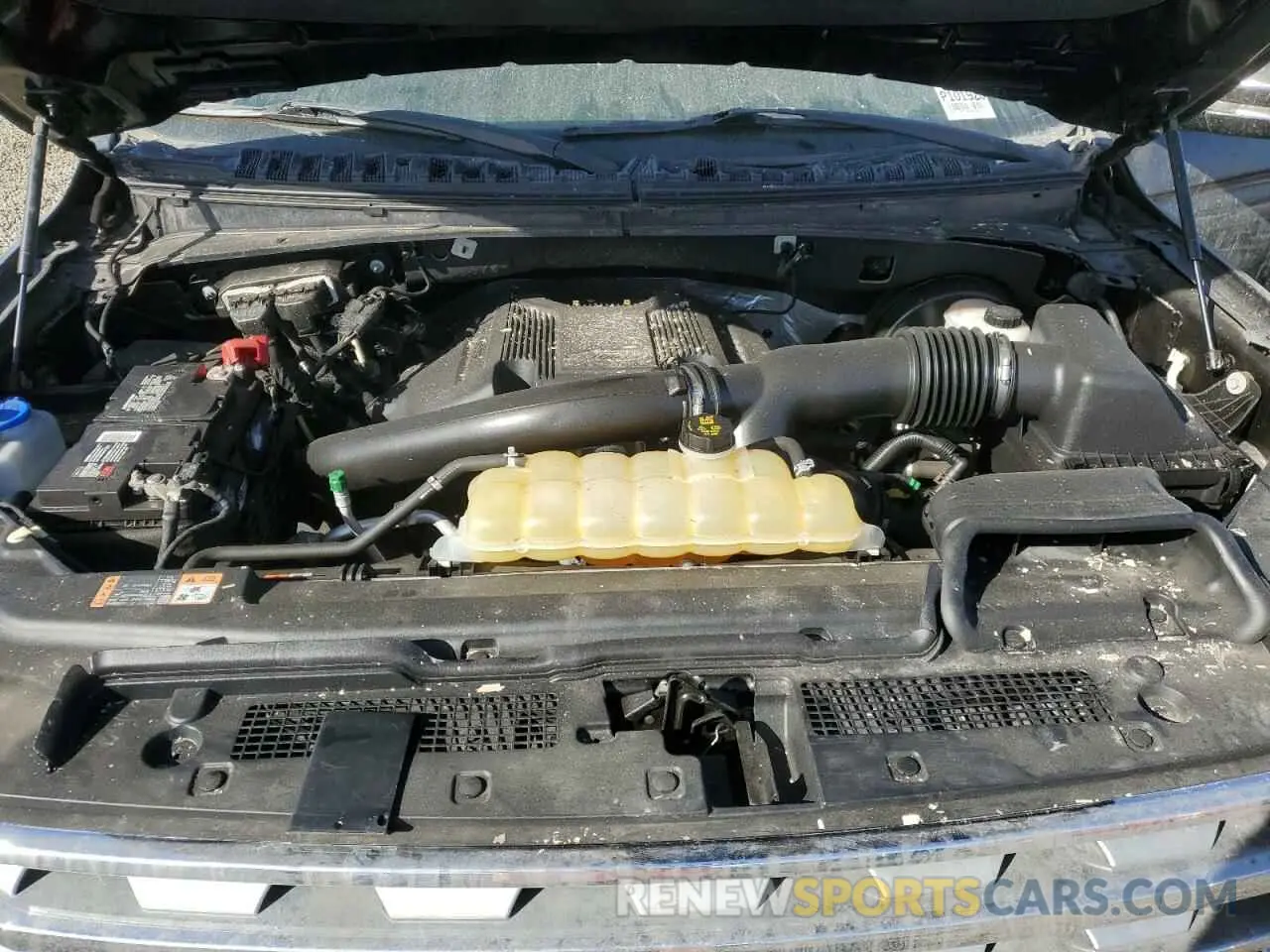12 Photograph of a damaged car 1FMJU1KT1KEA20457 FORD EXPEDITION 2019