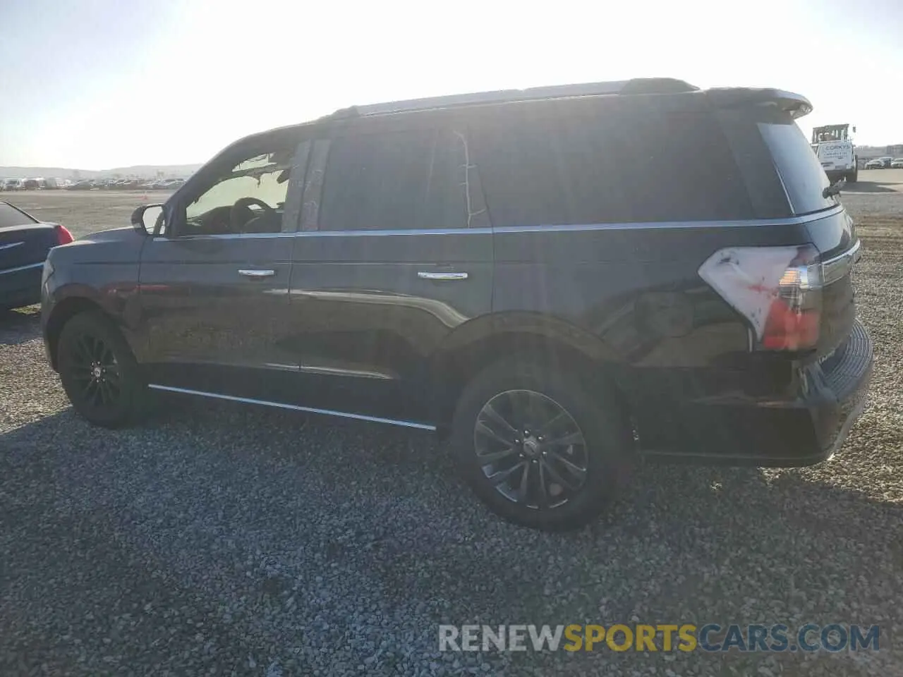 2 Photograph of a damaged car 1FMJU1KT1KEA20457 FORD EXPEDITION 2019