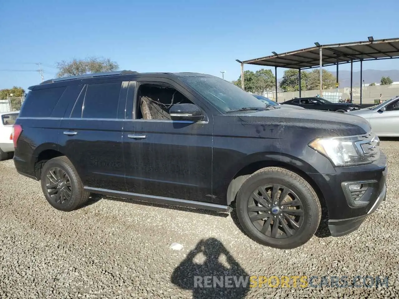 4 Photograph of a damaged car 1FMJU1KT1KEA20457 FORD EXPEDITION 2019