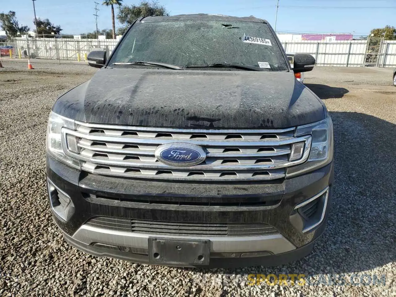 5 Photograph of a damaged car 1FMJU1KT1KEA20457 FORD EXPEDITION 2019