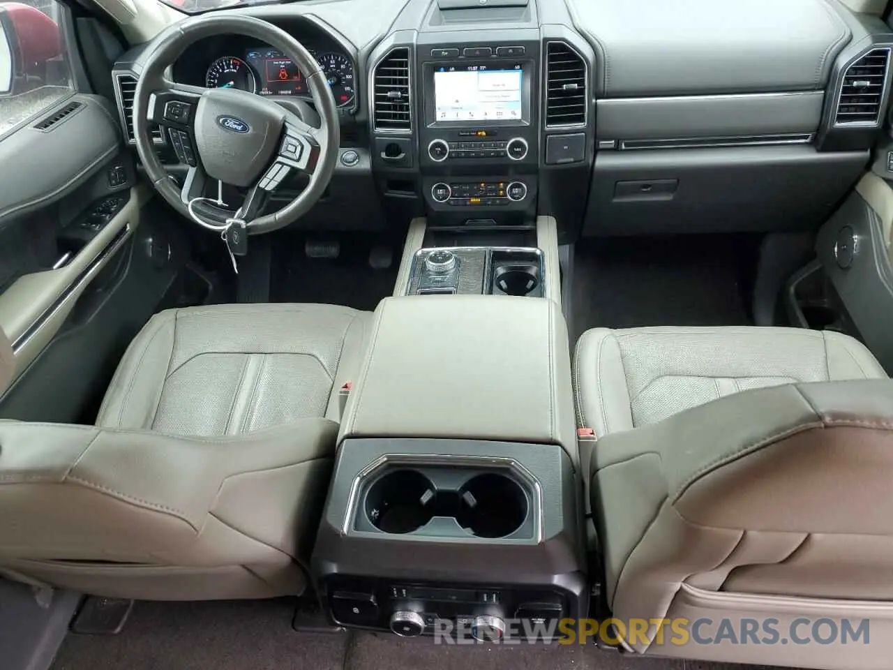8 Photograph of a damaged car 1FMJU1KT2KEA67190 FORD EXPEDITION 2019