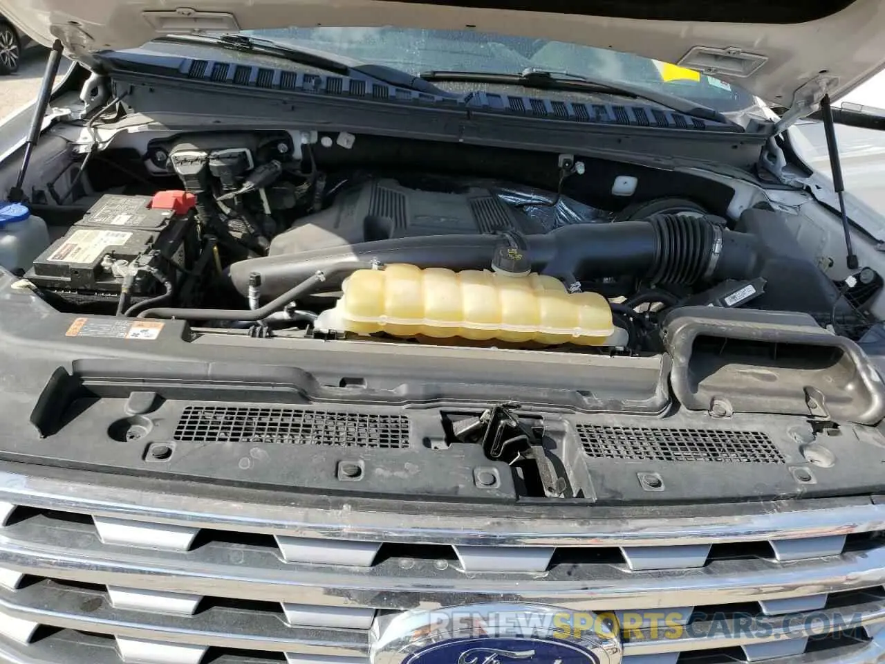 13 Photograph of a damaged car 1FMJU1KT6KEA84817 FORD EXPEDITION 2019