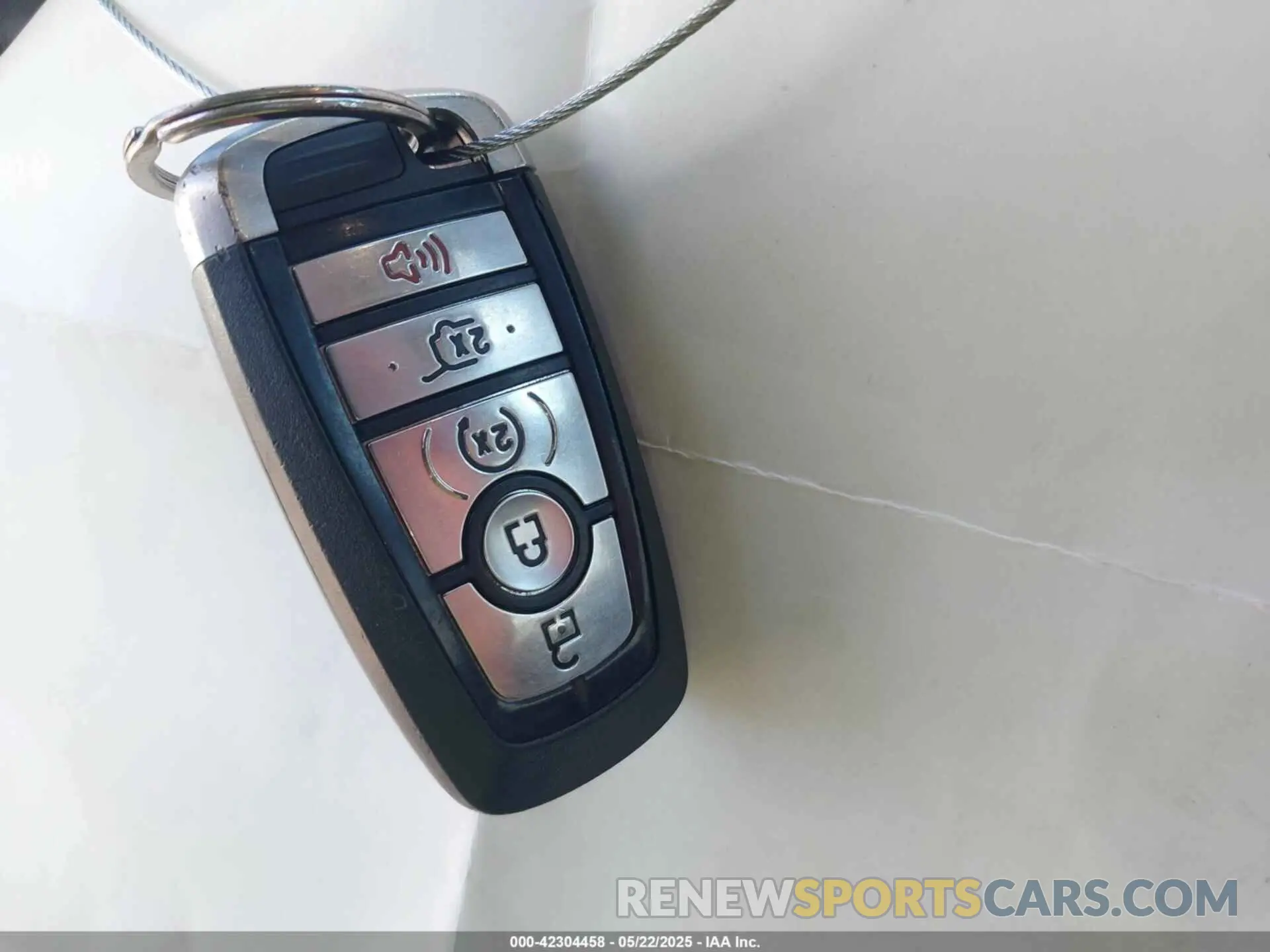11 Photograph of a damaged car 1FMJU1KT8KEA66240 FORD EXPEDITION 2019