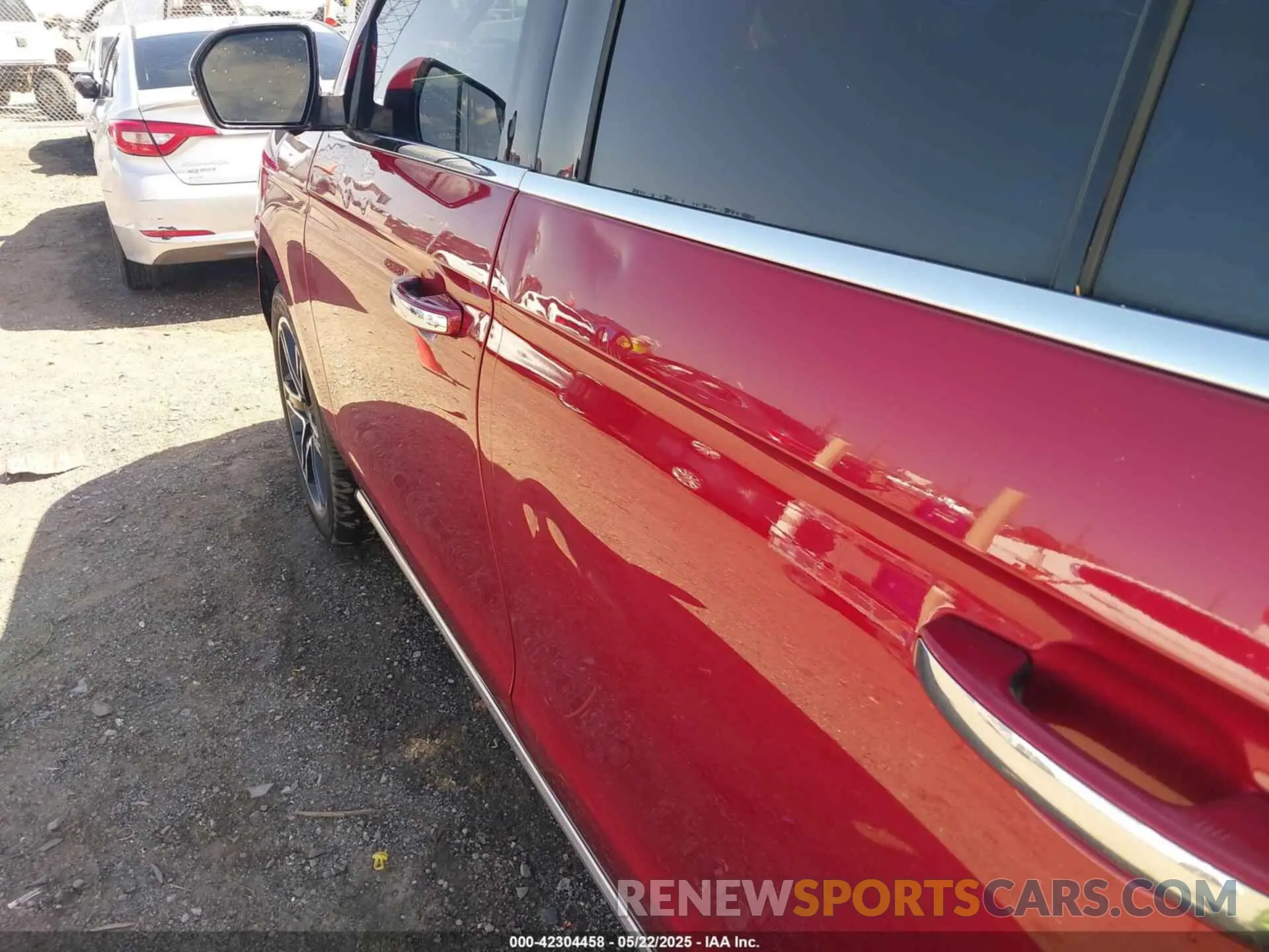 19 Photograph of a damaged car 1FMJU1KT8KEA66240 FORD EXPEDITION 2019
