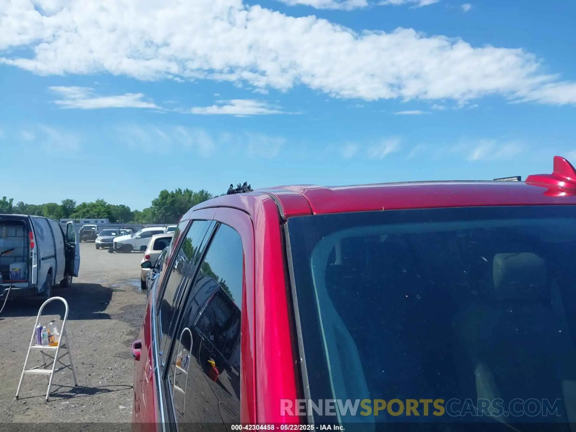 21 Photograph of a damaged car 1FMJU1KT8KEA66240 FORD EXPEDITION 2019