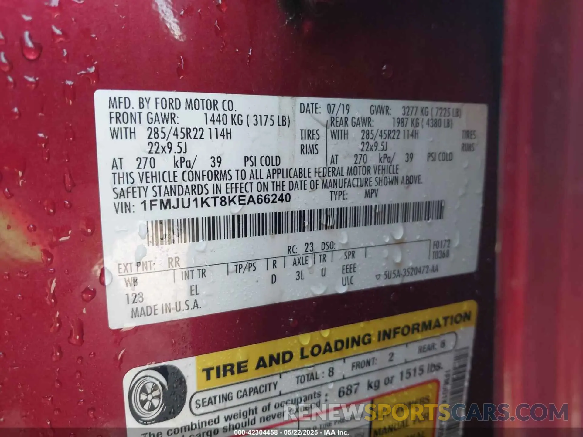 9 Photograph of a damaged car 1FMJU1KT8KEA66240 FORD EXPEDITION 2019