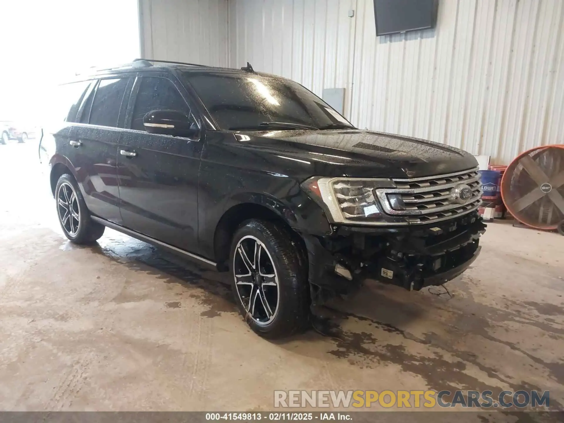 1 Photograph of a damaged car 1FMJU1KTXKEA73156 FORD EXPEDITION 2019