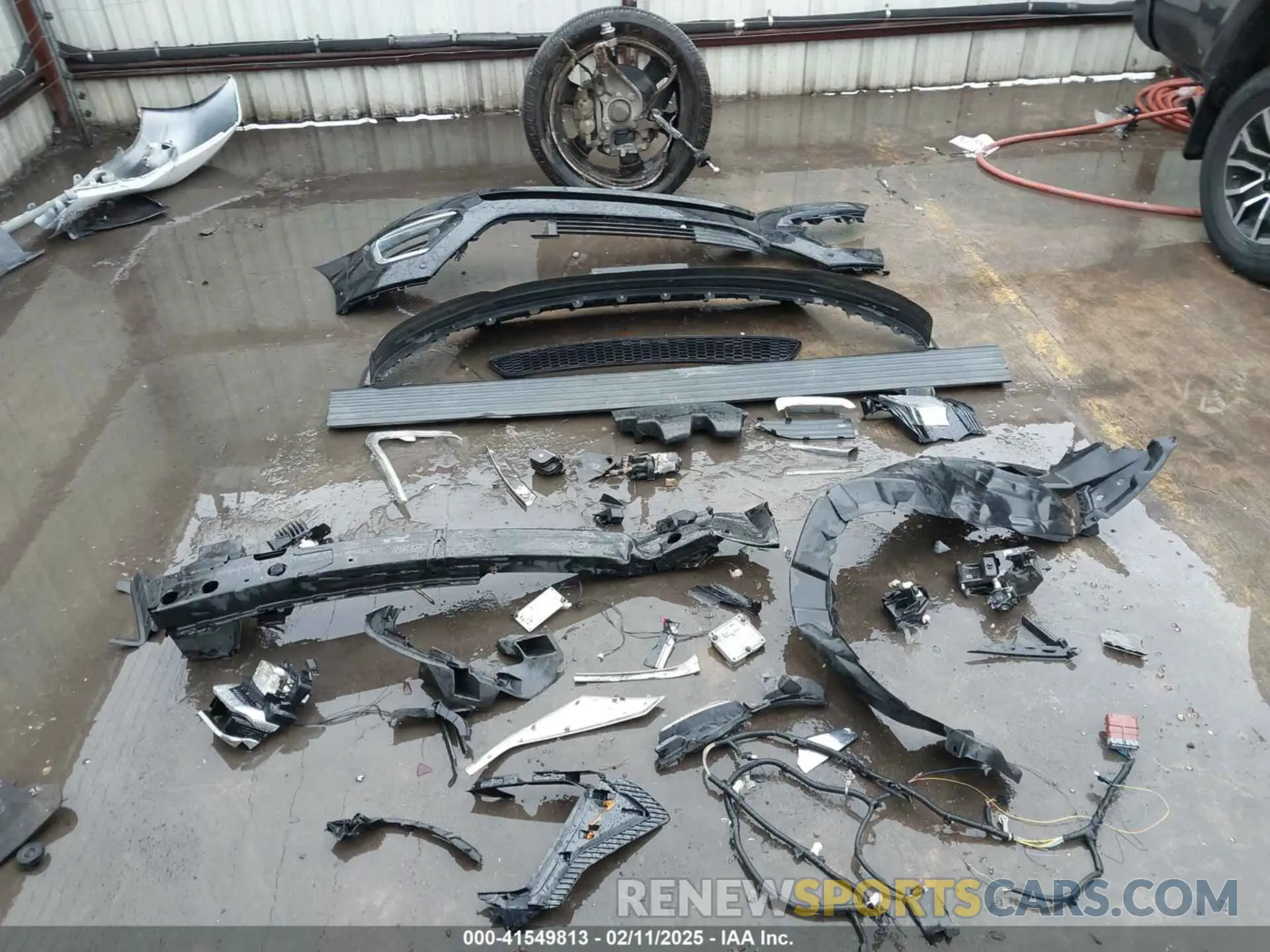 12 Photograph of a damaged car 1FMJU1KTXKEA73156 FORD EXPEDITION 2019