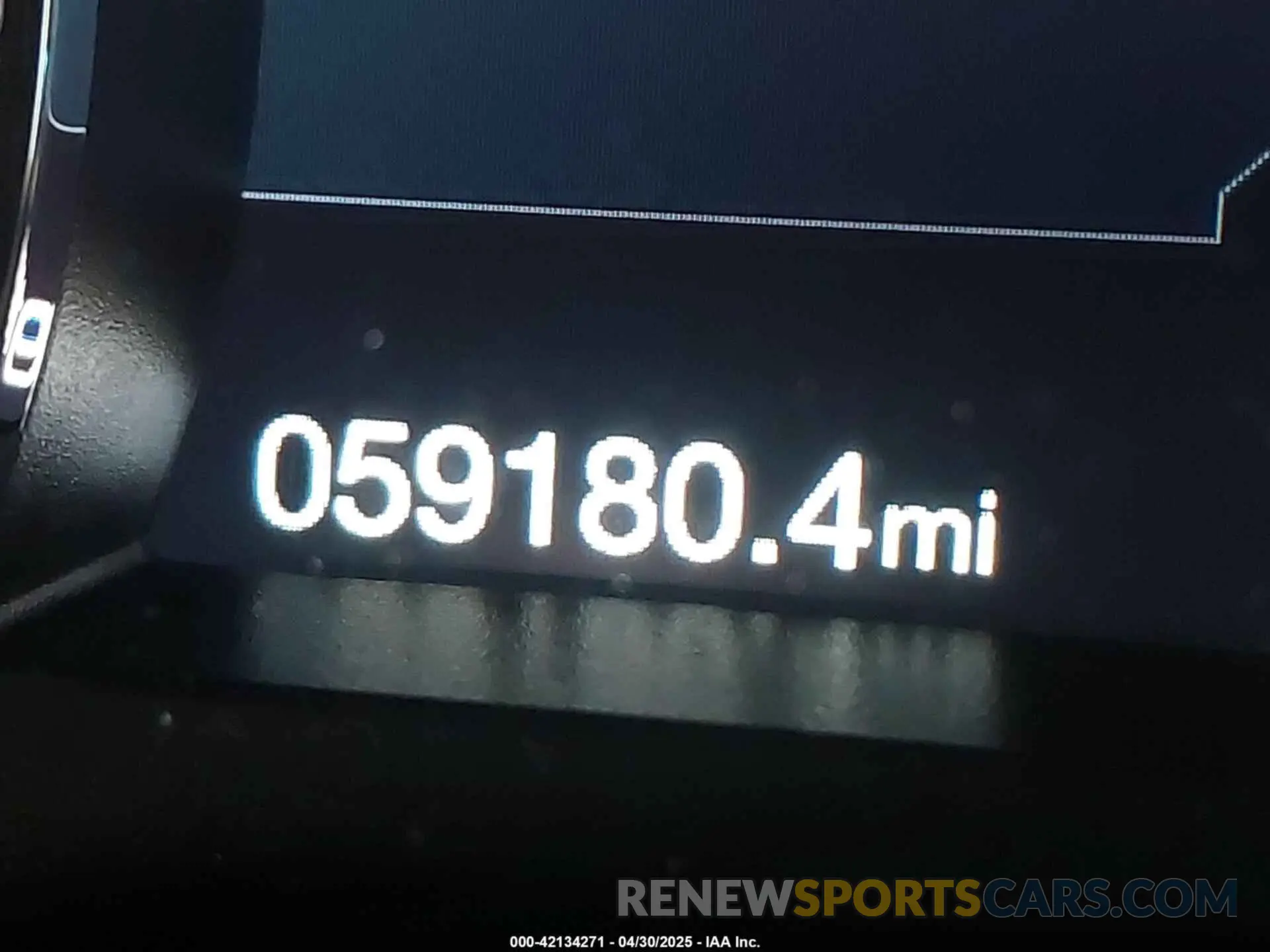 16 Photograph of a damaged car 1FMJU1LT1KEA23423 FORD EXPEDITION 2019