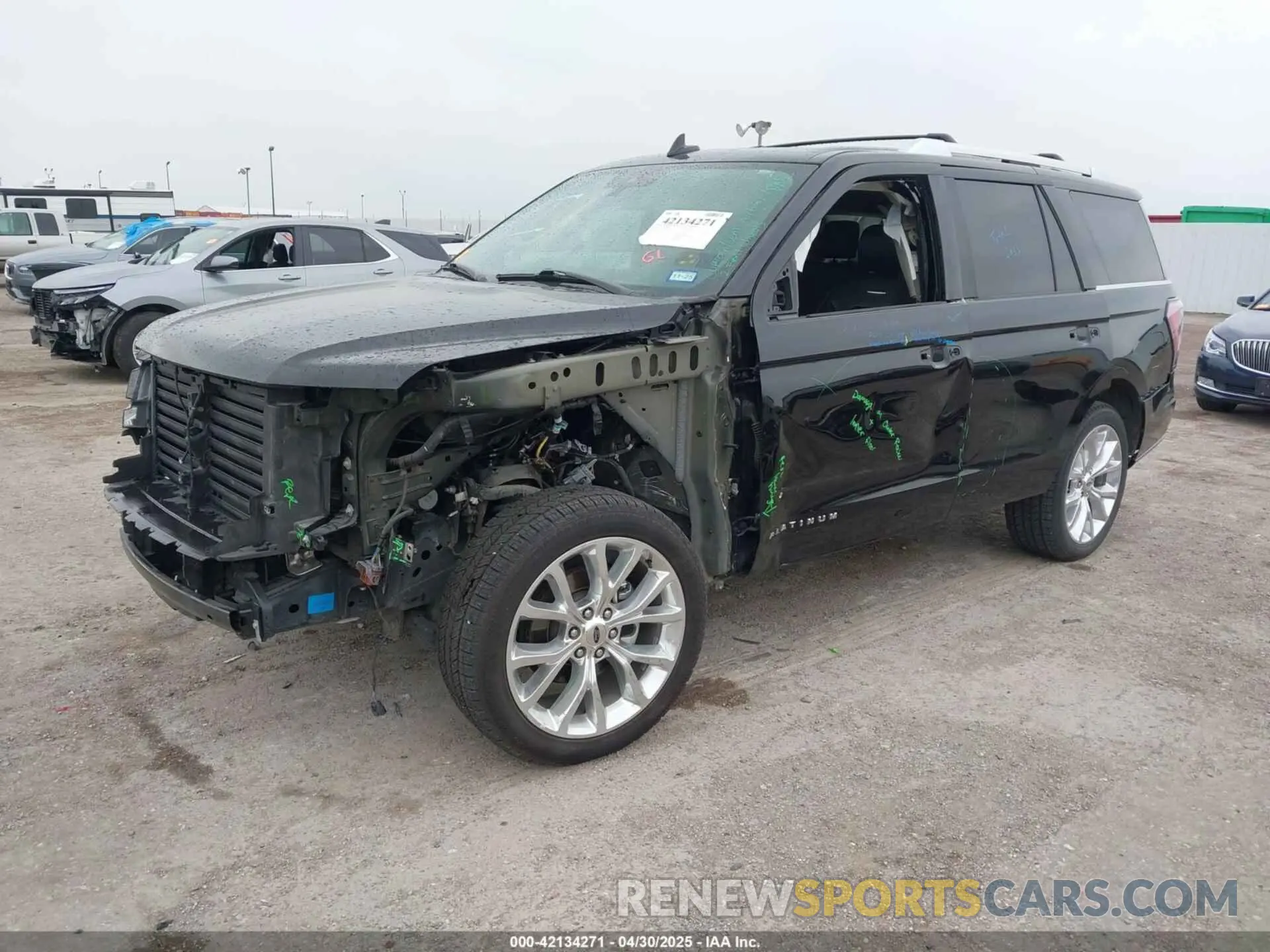2 Photograph of a damaged car 1FMJU1LT1KEA23423 FORD EXPEDITION 2019